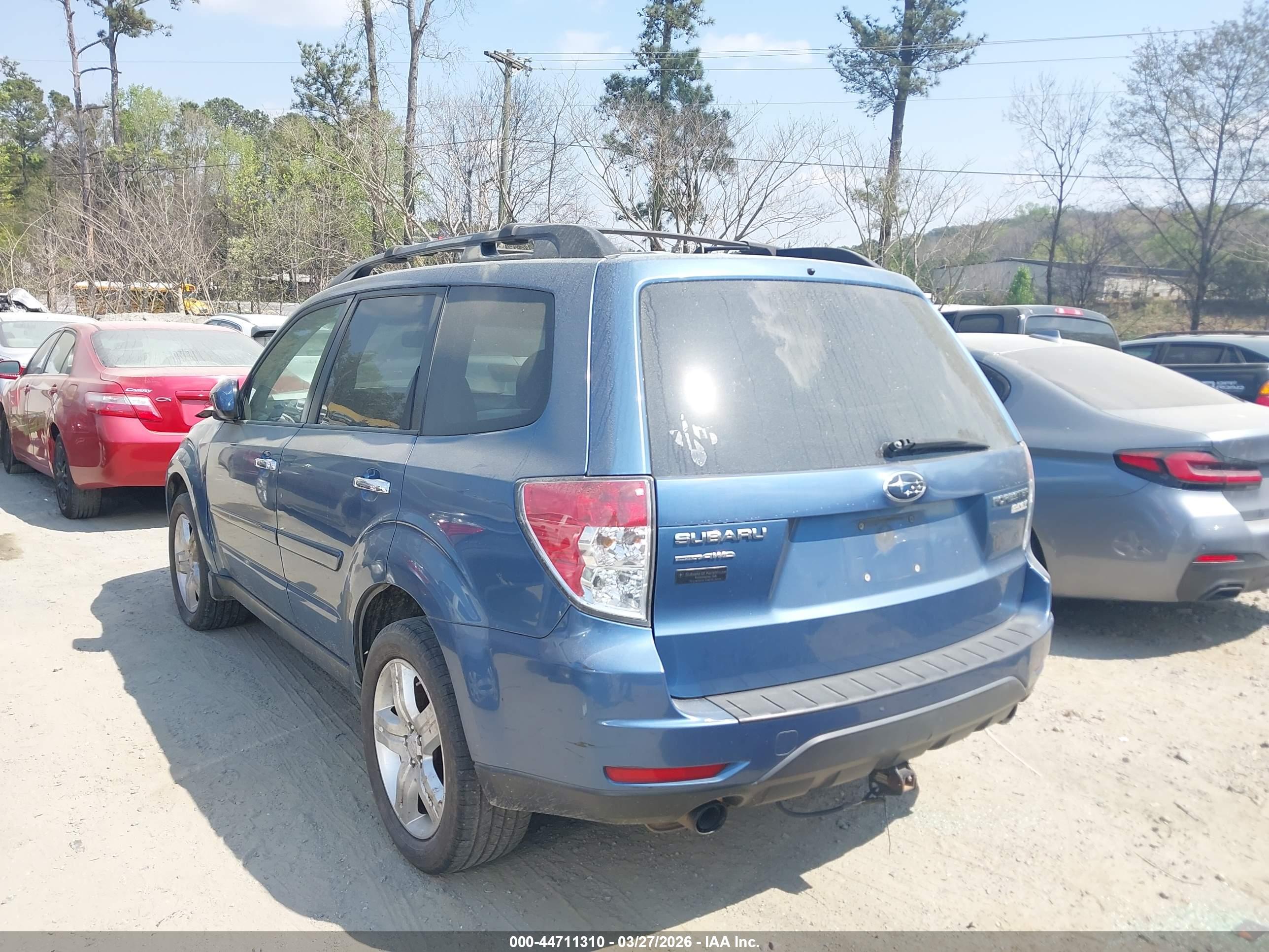 SUBARU FORESTER image 3