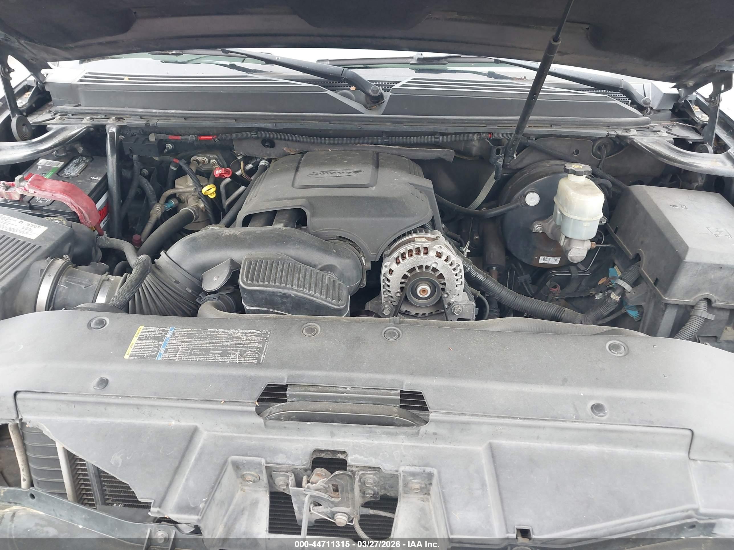 CHEVROLET TAHOE image 10