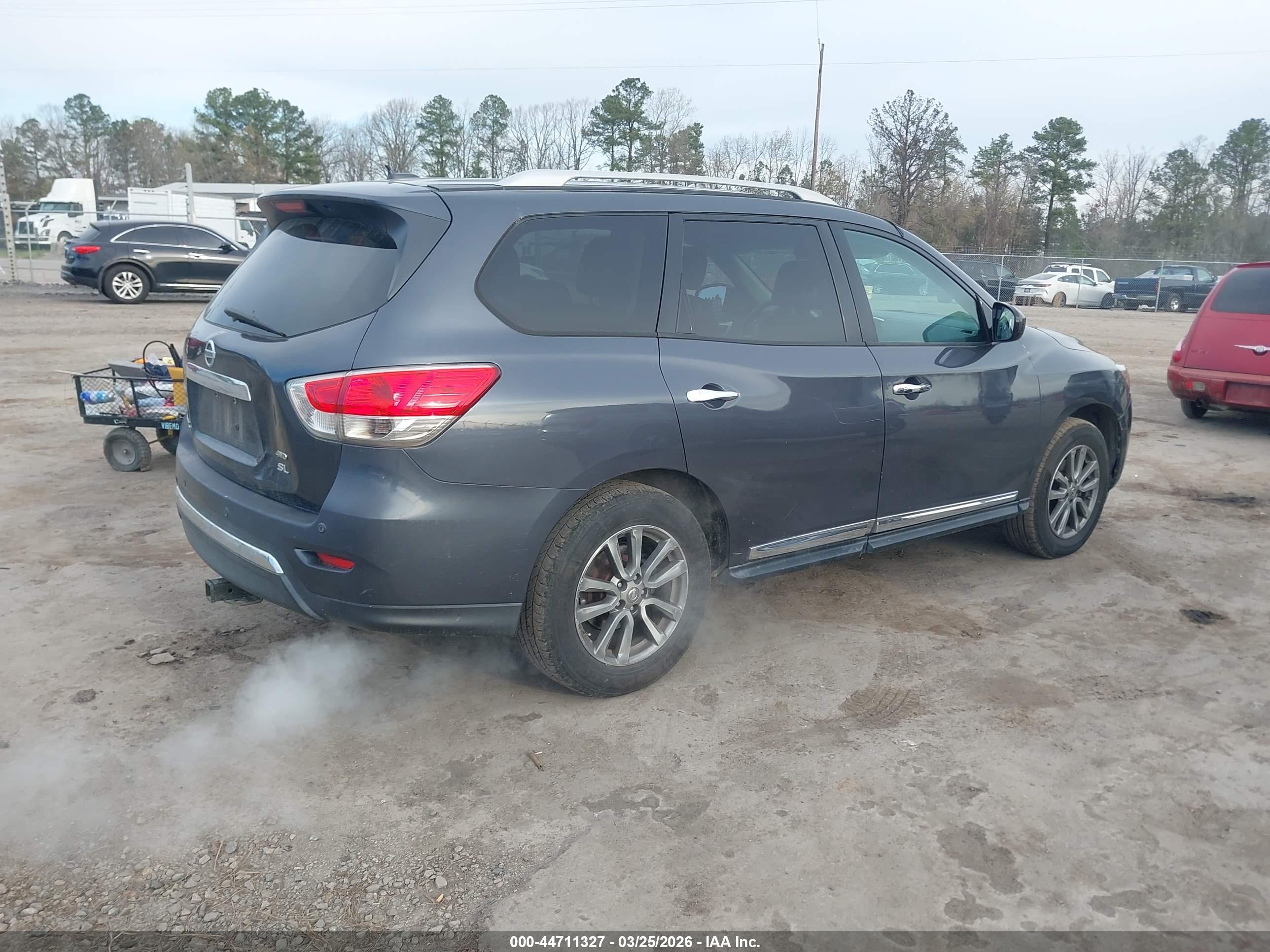 NISSAN PATHFINDER image 4