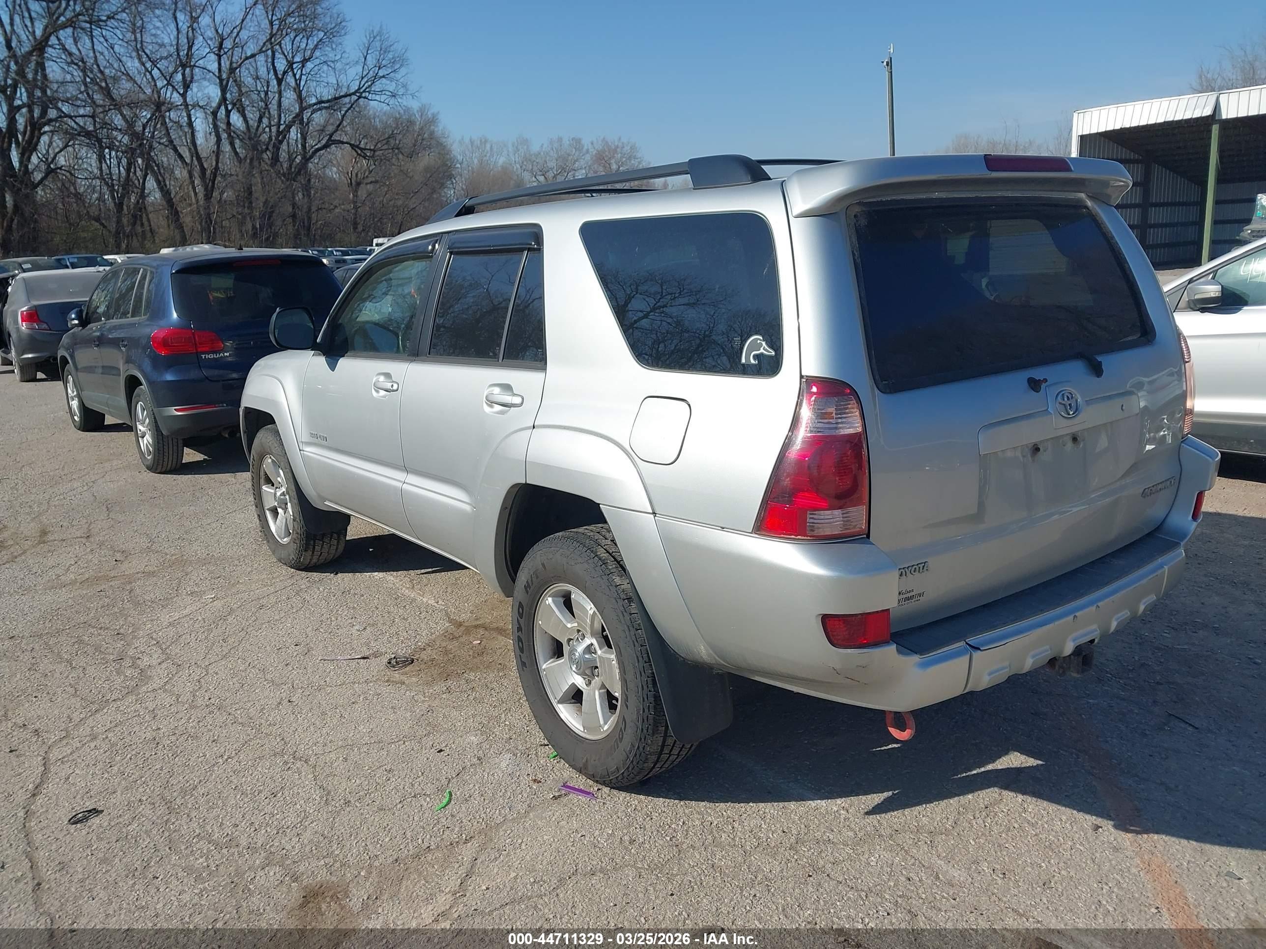 TOYOTA 4RUNNER image 3