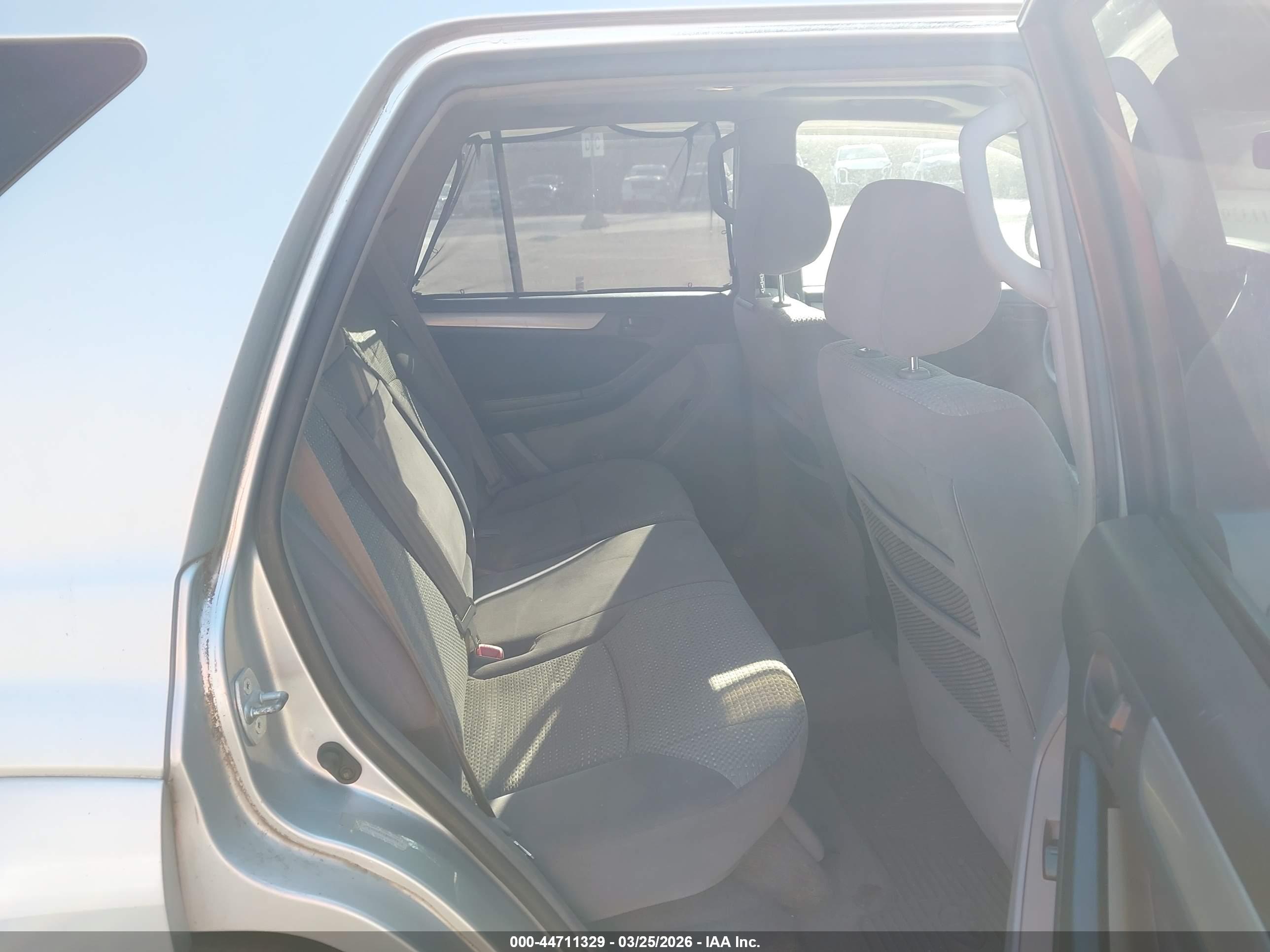 TOYOTA 4RUNNER image 8