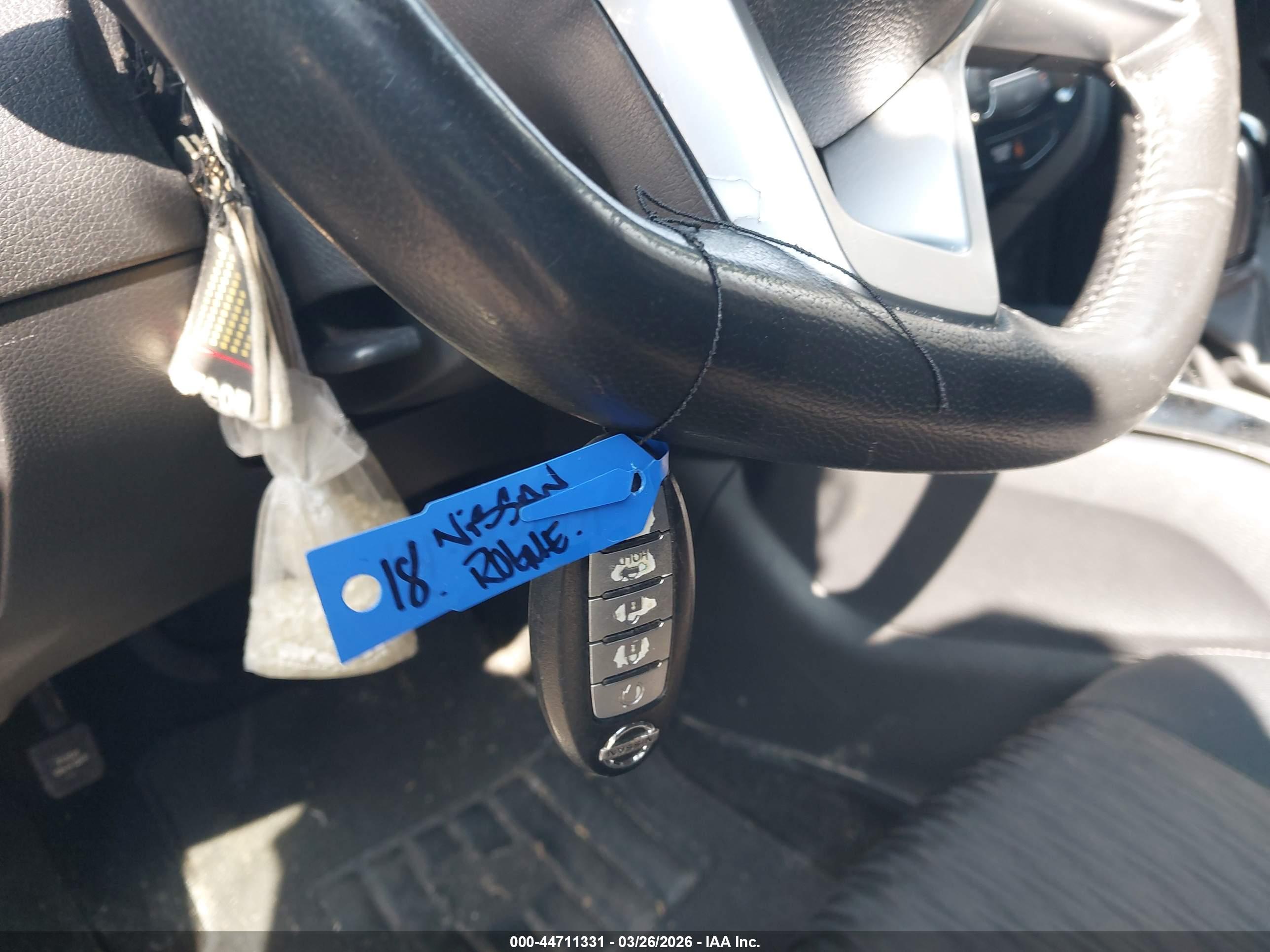NISSAN ROGUE image 11