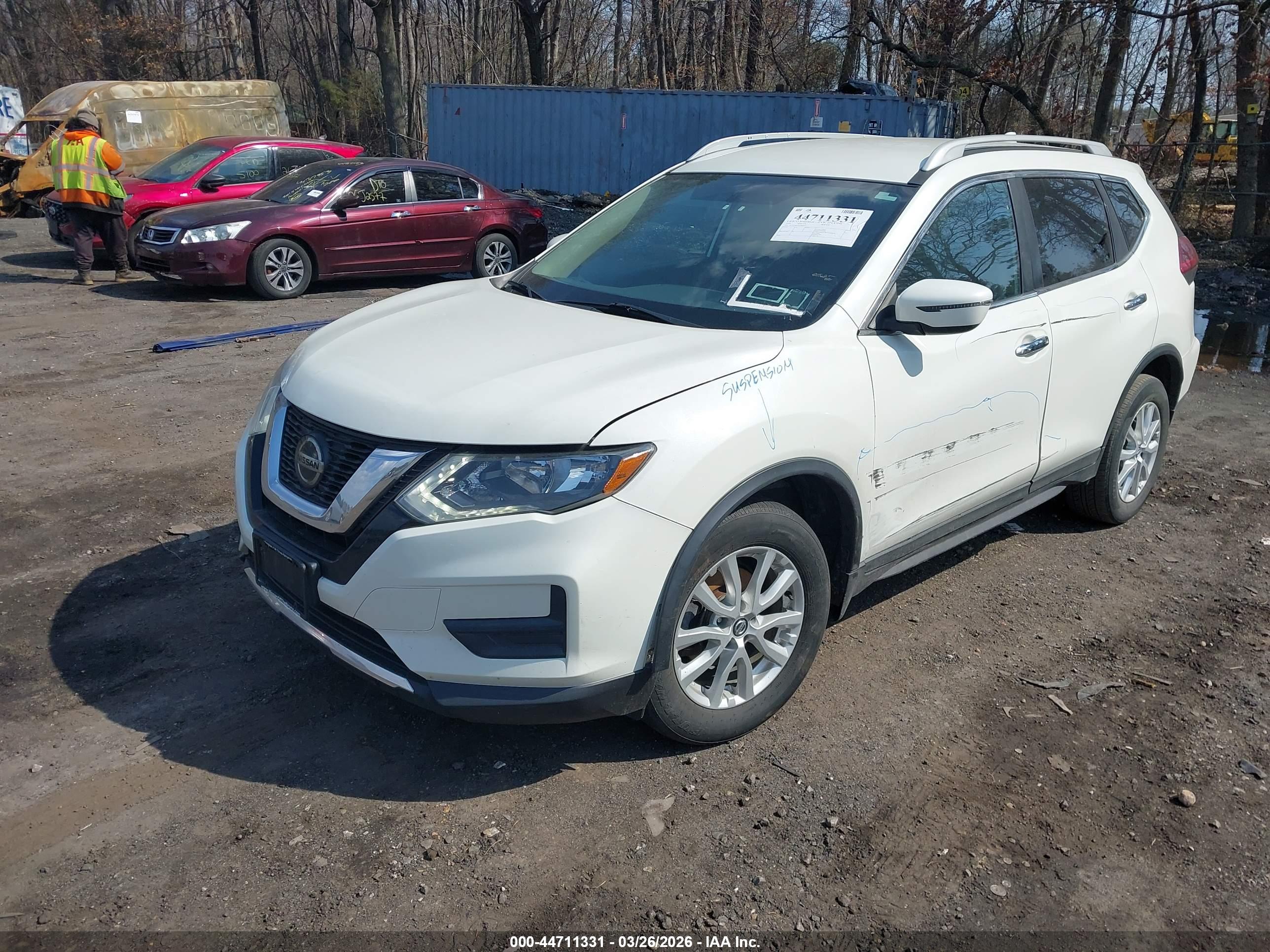 NISSAN ROGUE image 2