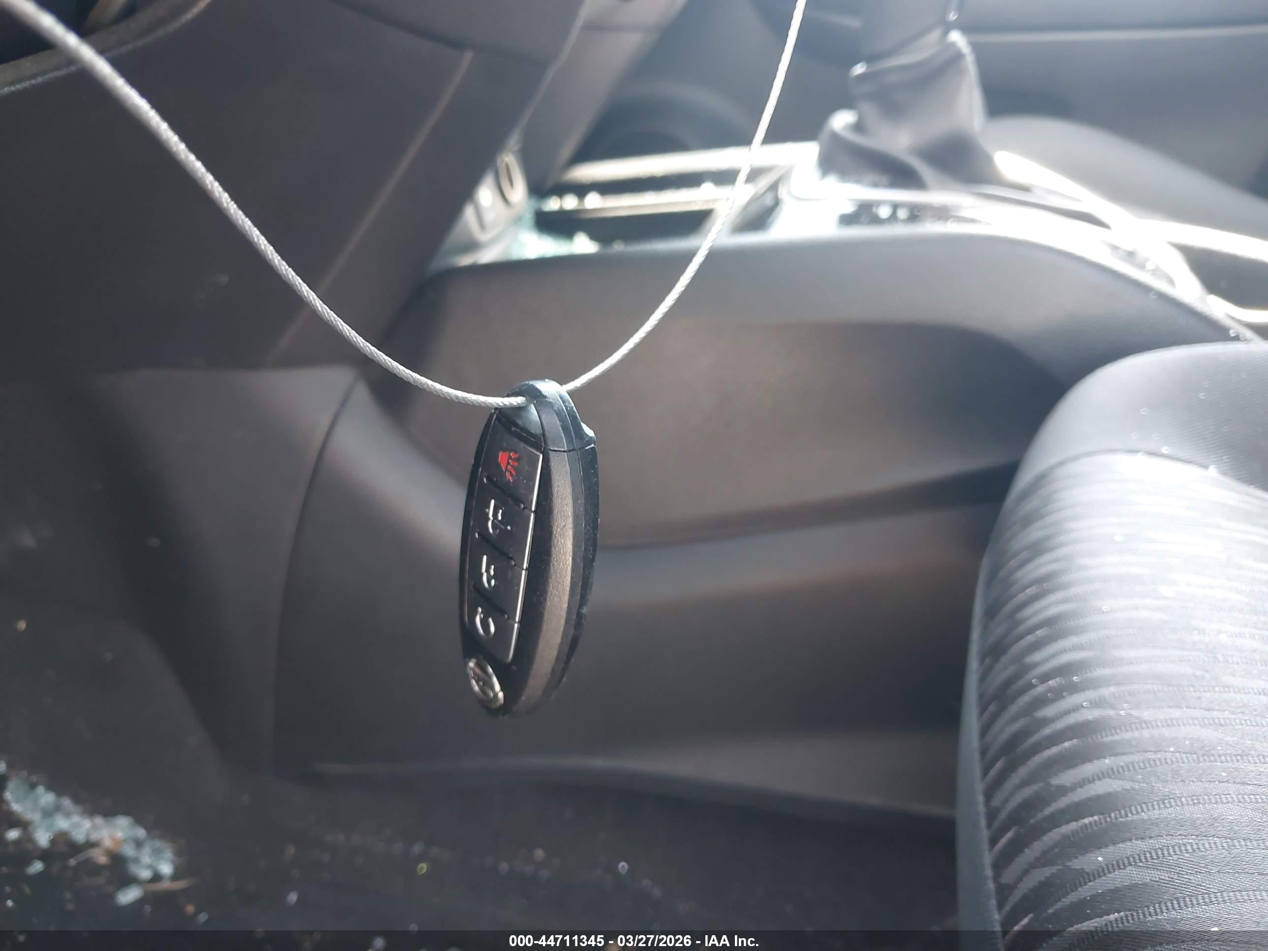 NISSAN ROGUE image 11