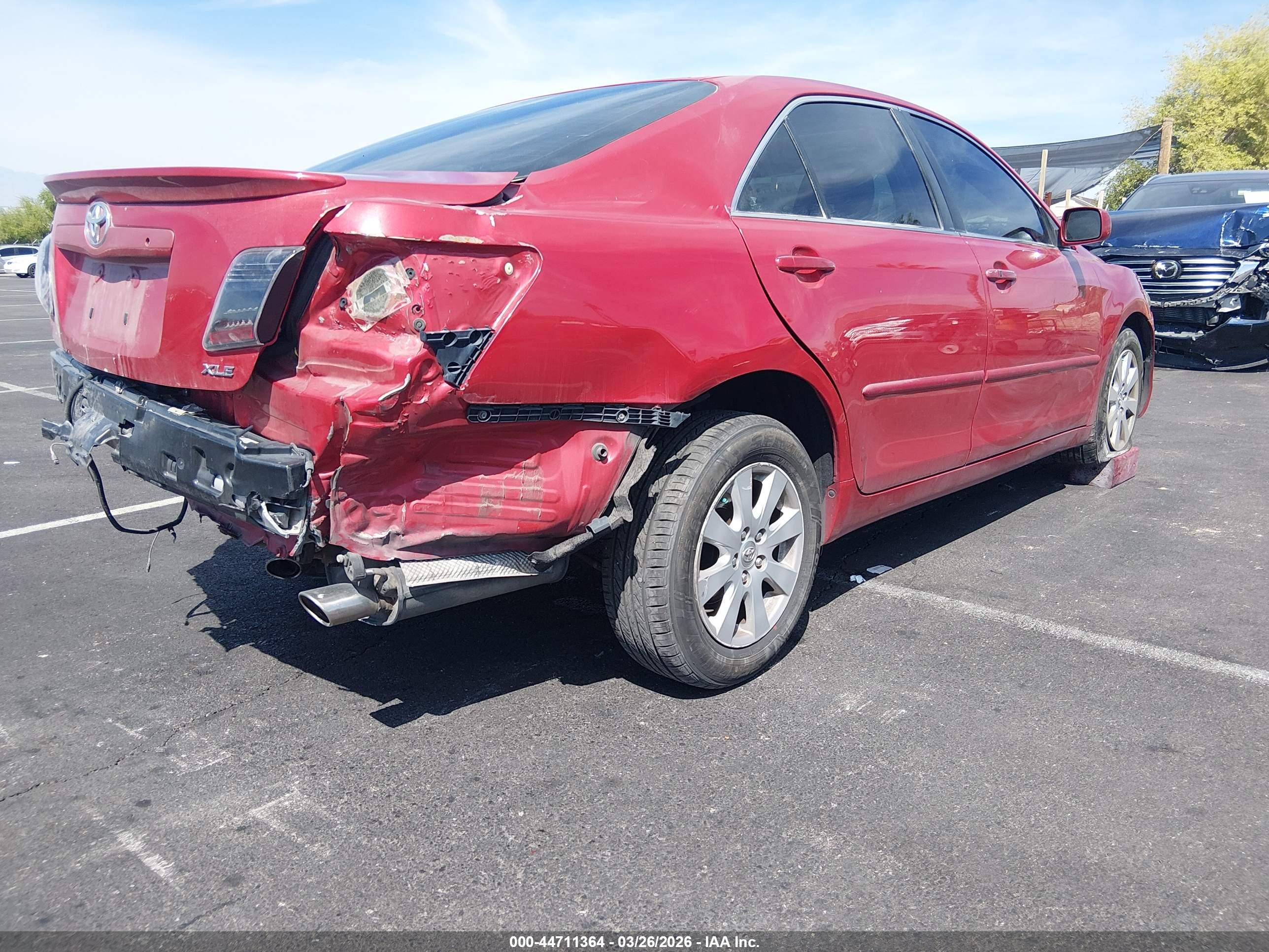 TOYOTA CAMRY image 4