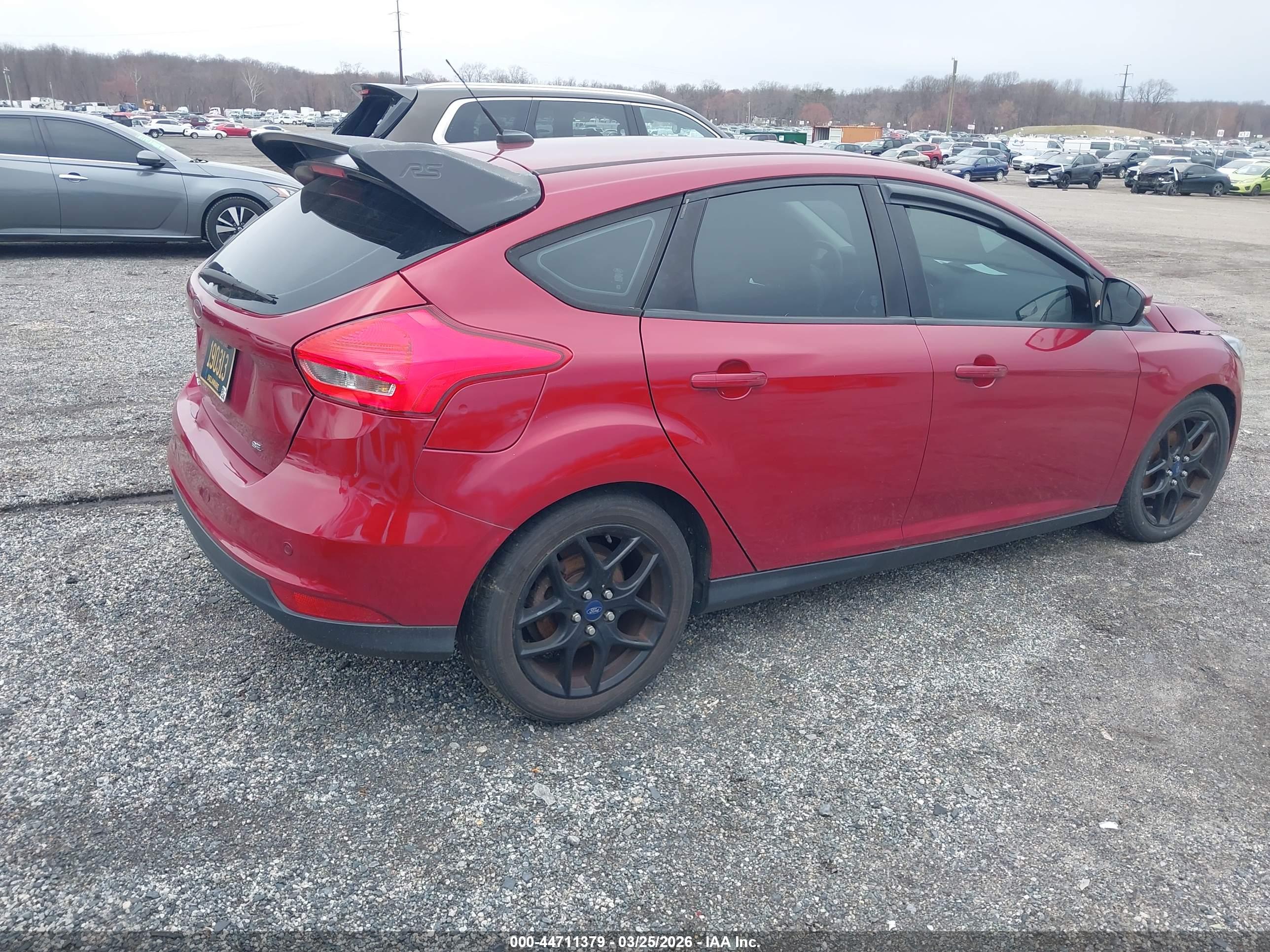 FORD FOCUS image 4