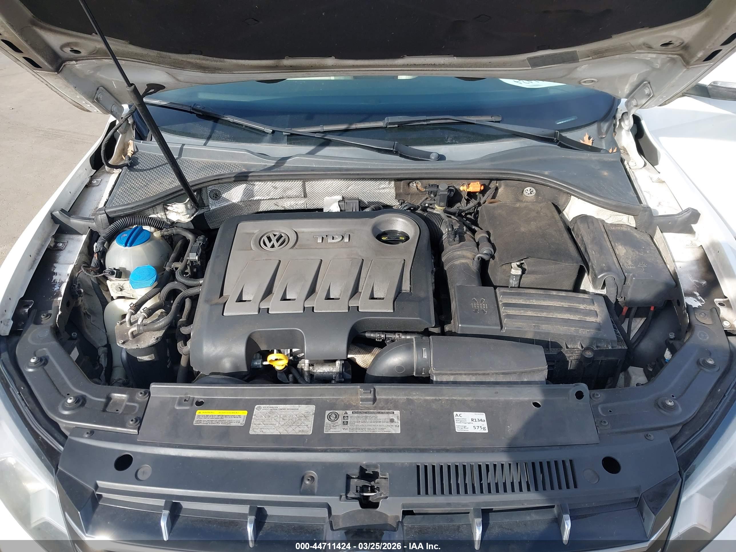 VOLKSWAGEN PASSAT image 10