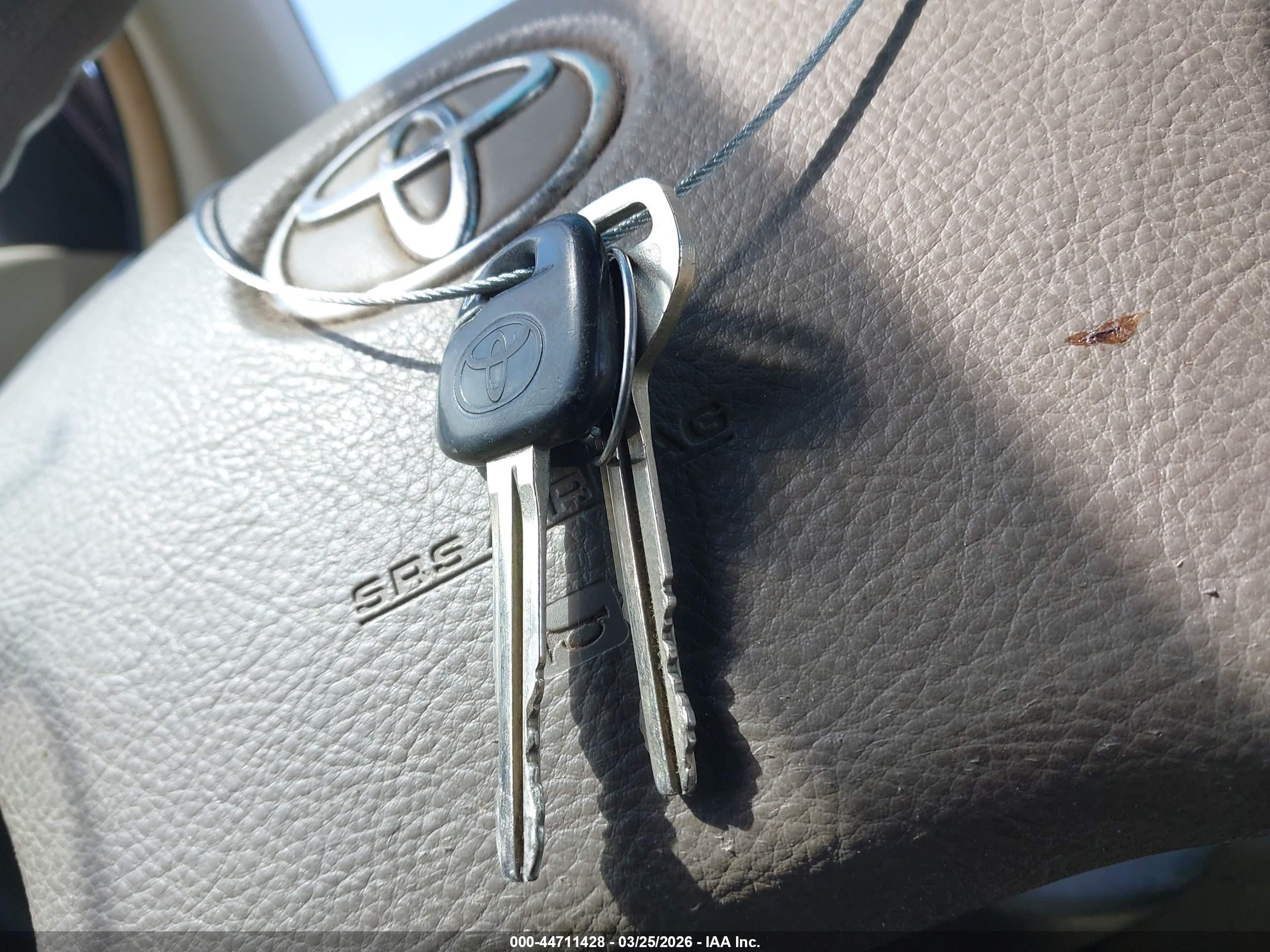 TOYOTA HIGHLANDER image 11