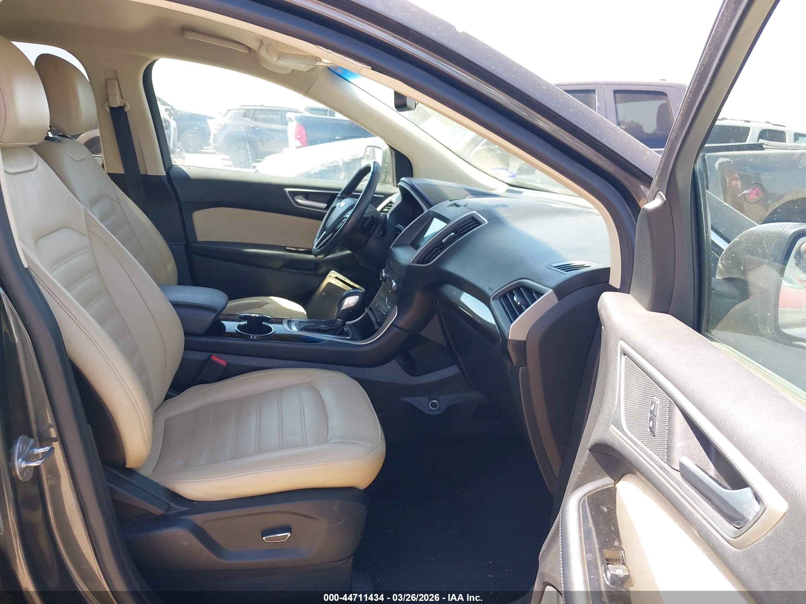 FORD EDGE image 5