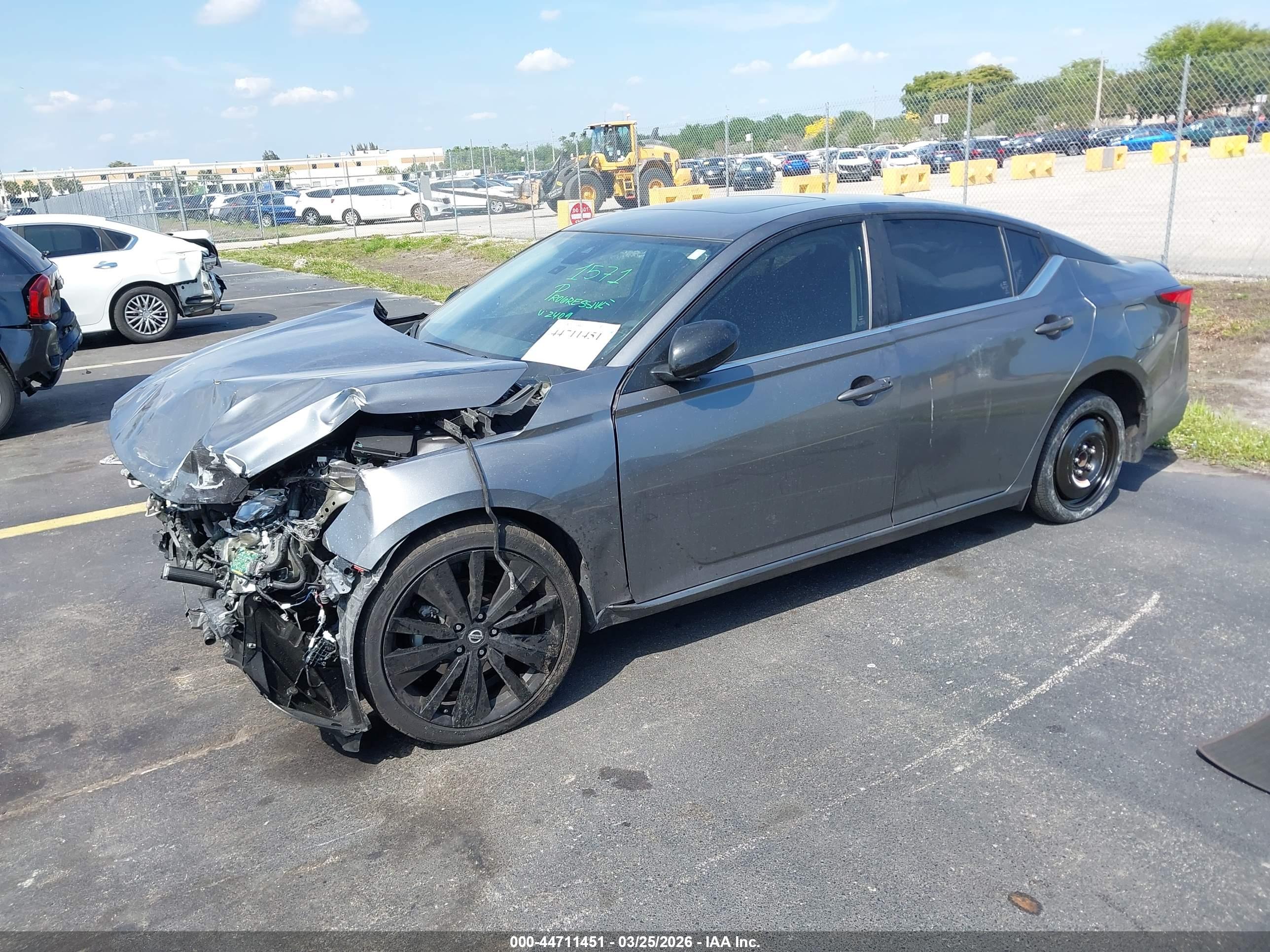 NISSAN ALTIMA image 2