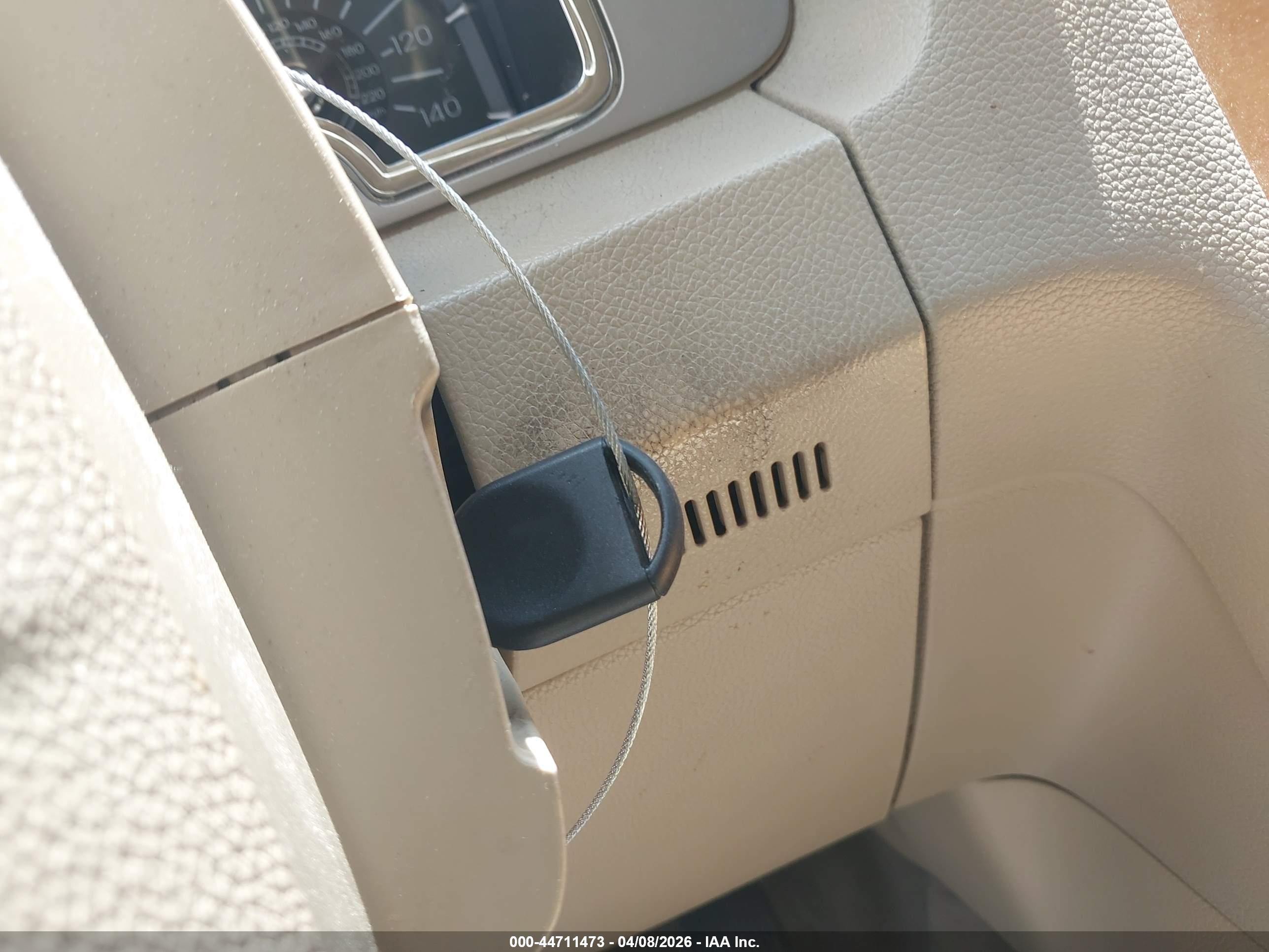 LINCOLN NAVIGATOR image 11