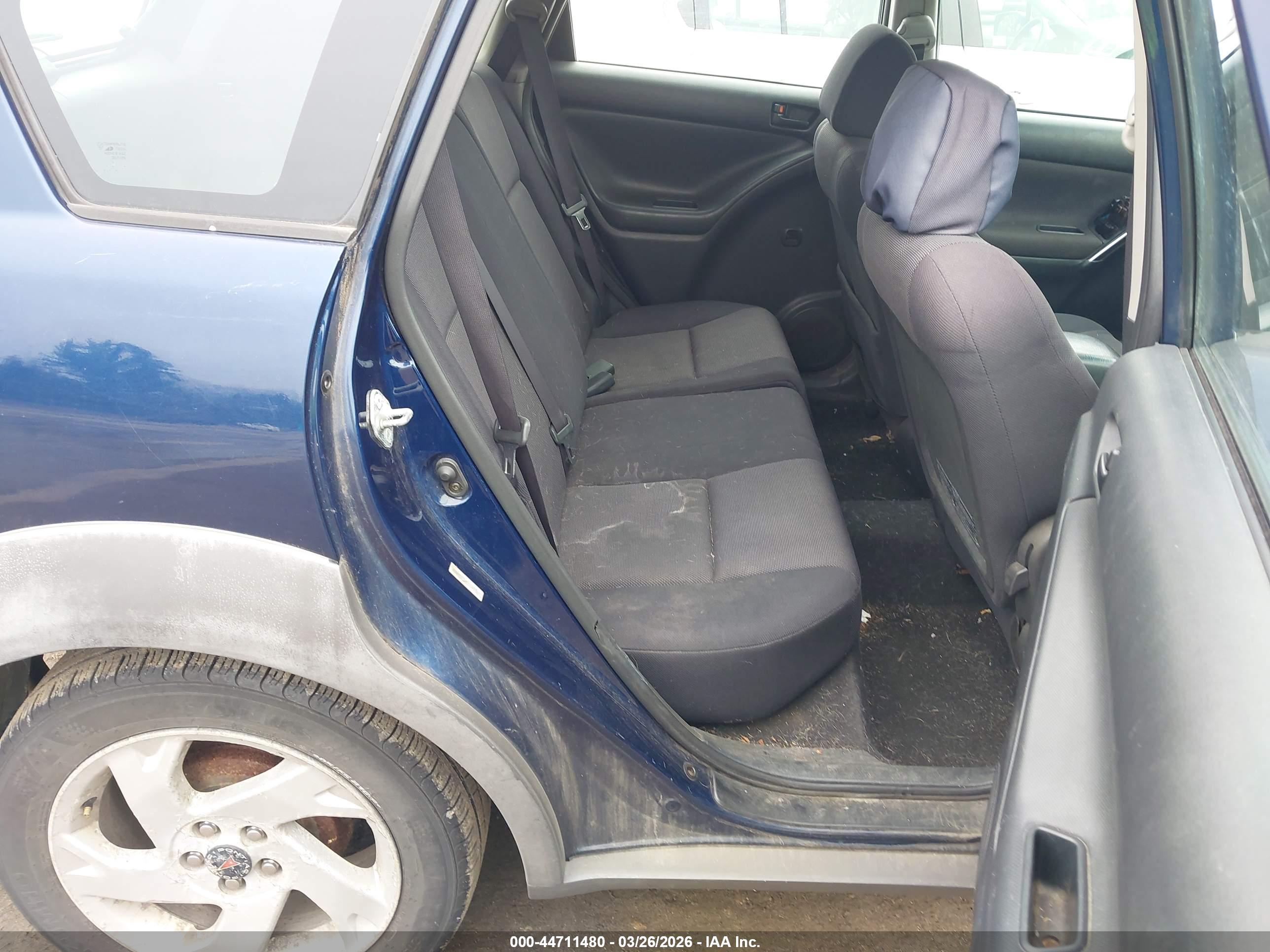 PONTIAC VIBE image 8