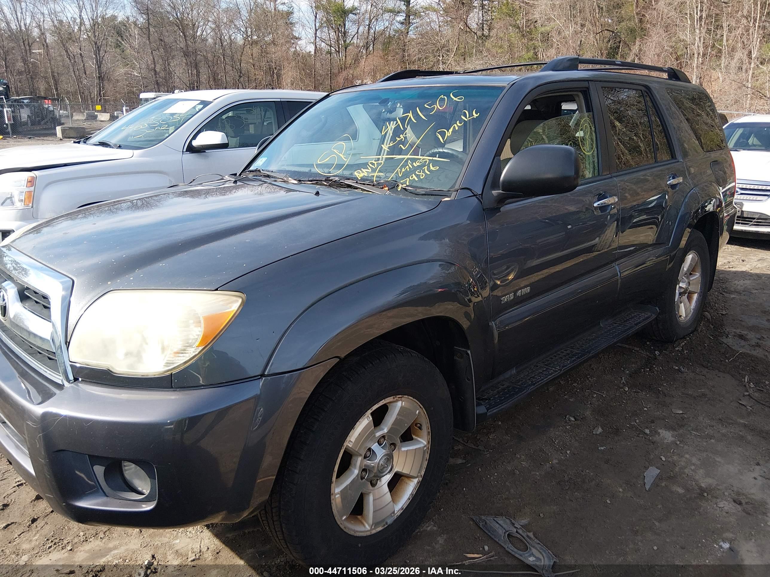 TOYOTA 4RUNNER image 2