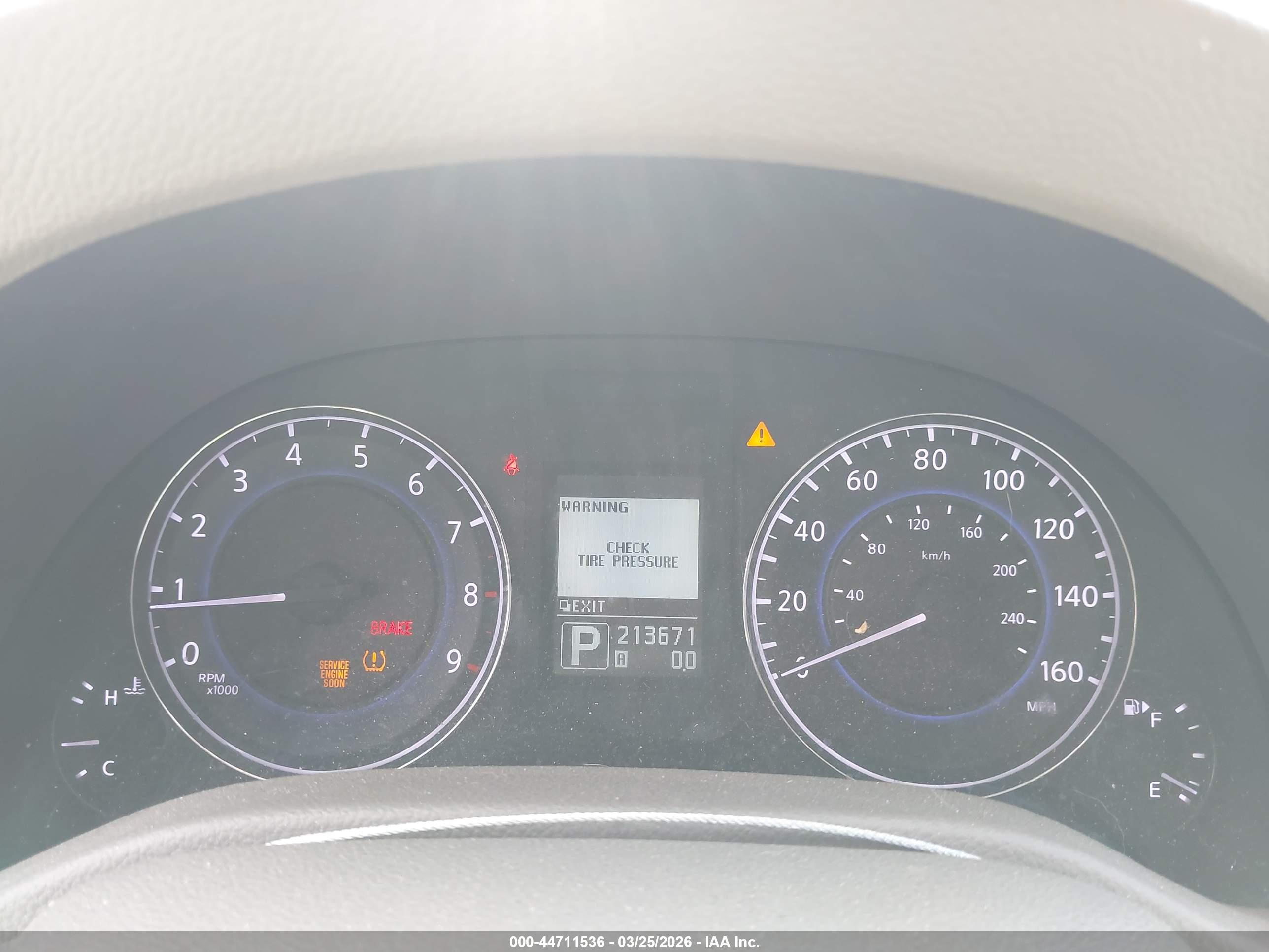 INFINITI G37 image 7