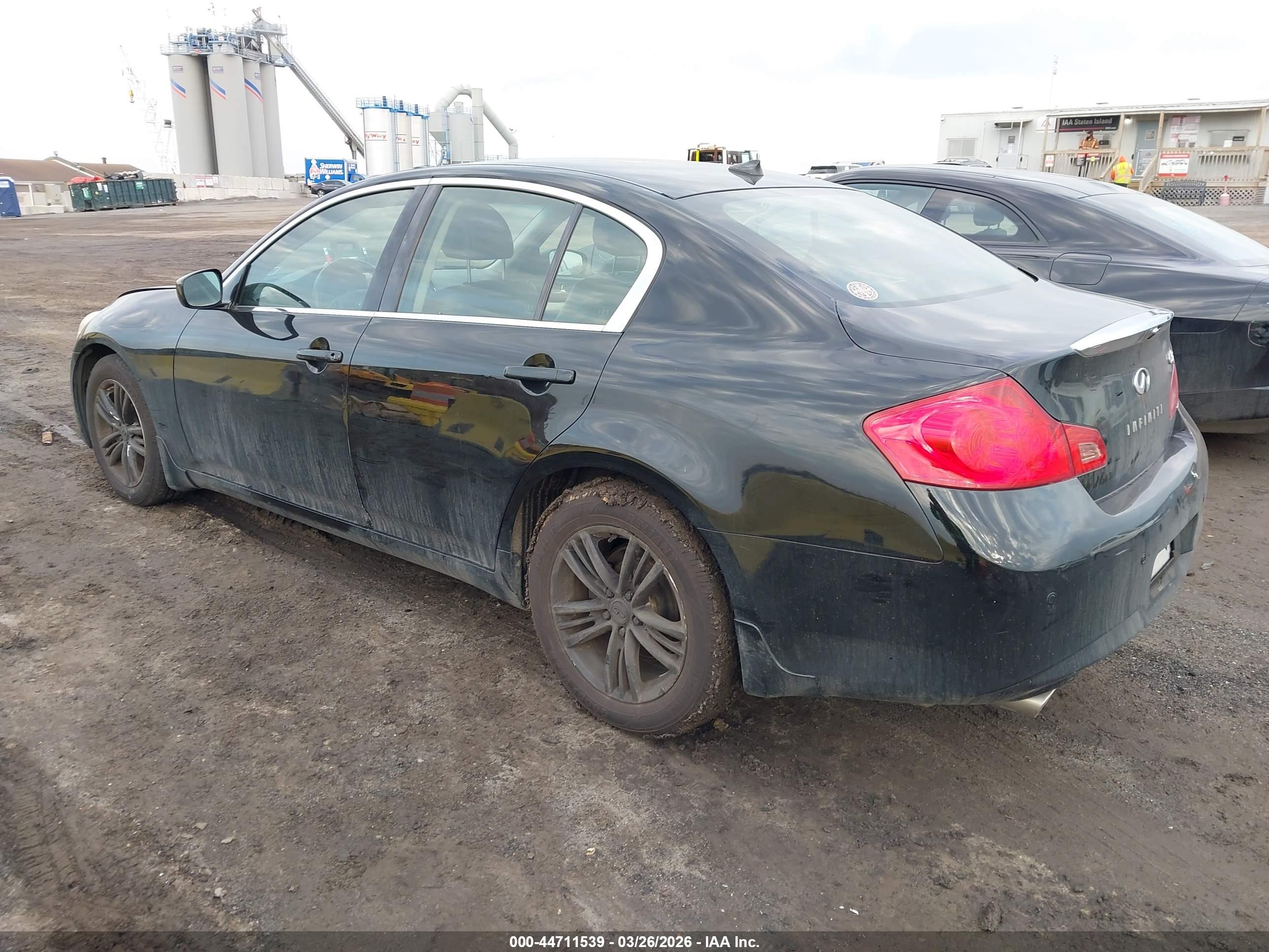 INFINITI G37X image 3