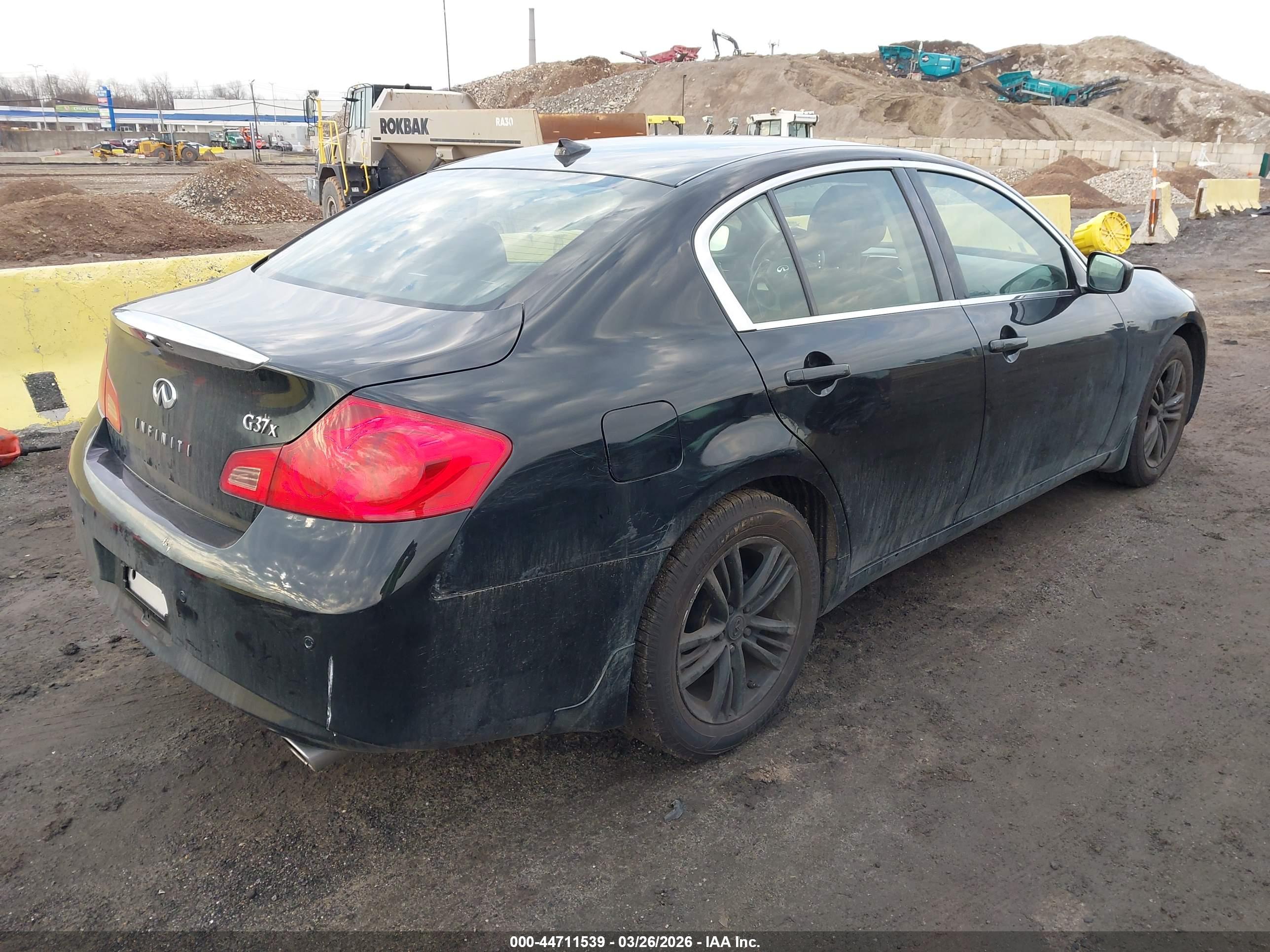 INFINITI G37X image 4