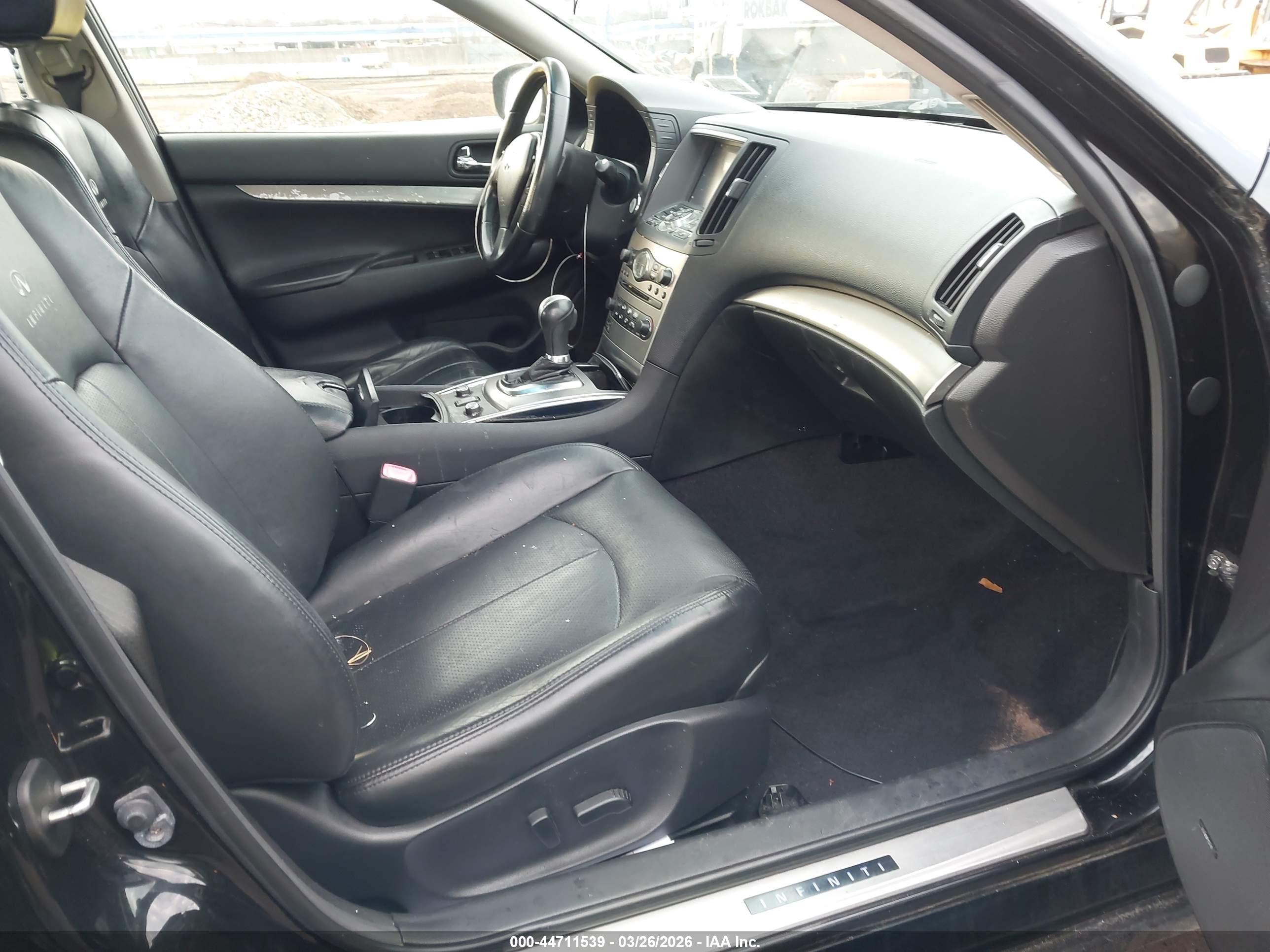 INFINITI G37X image 5