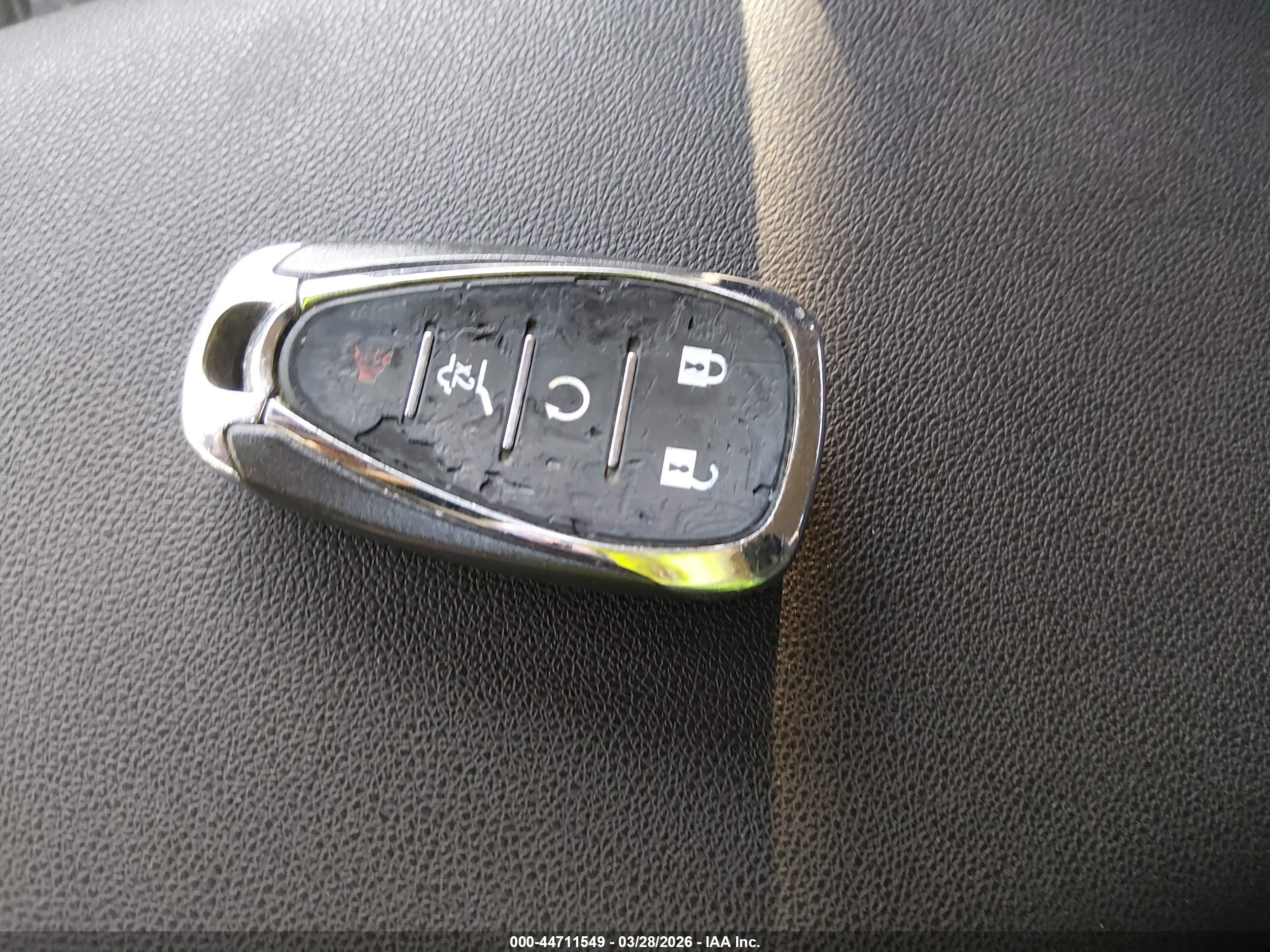 CHEVROLET EQUINOX image 11
