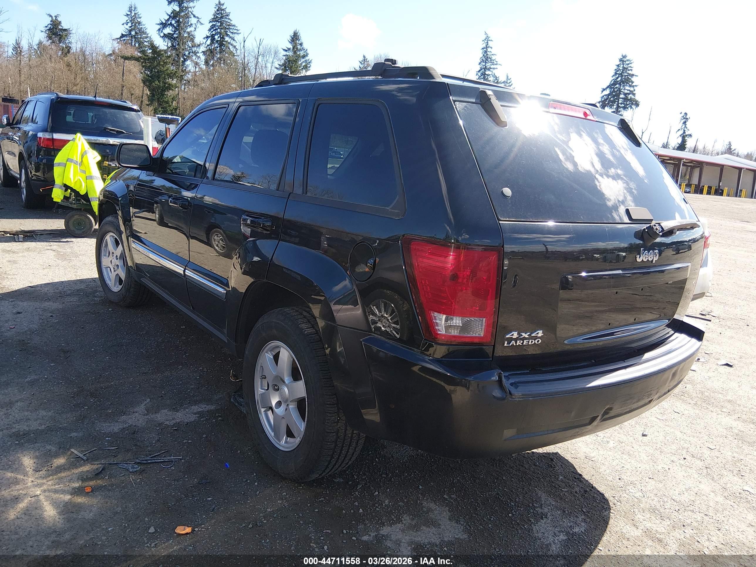 JEEP GRAND image 3