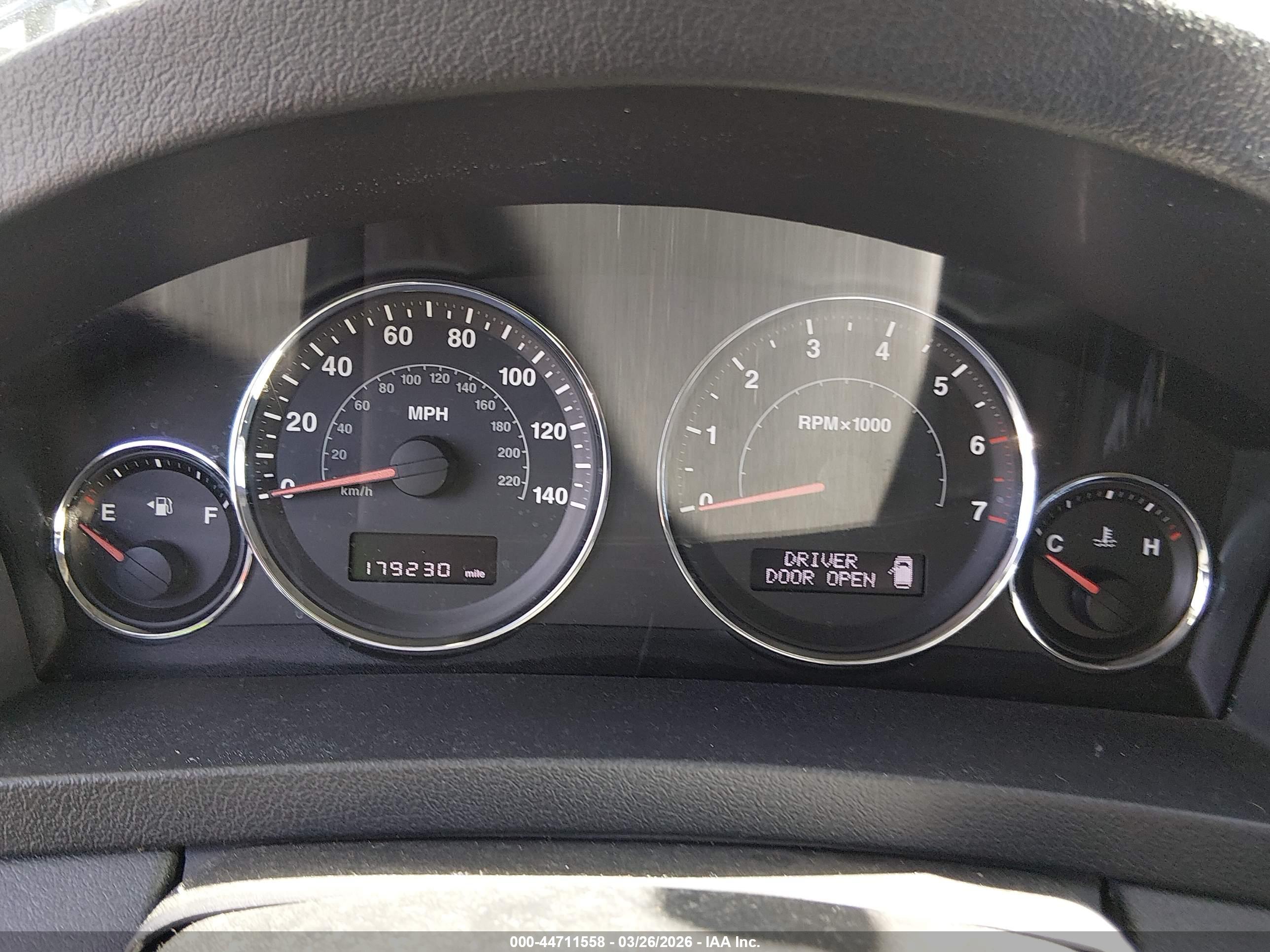 JEEP GRAND image 7