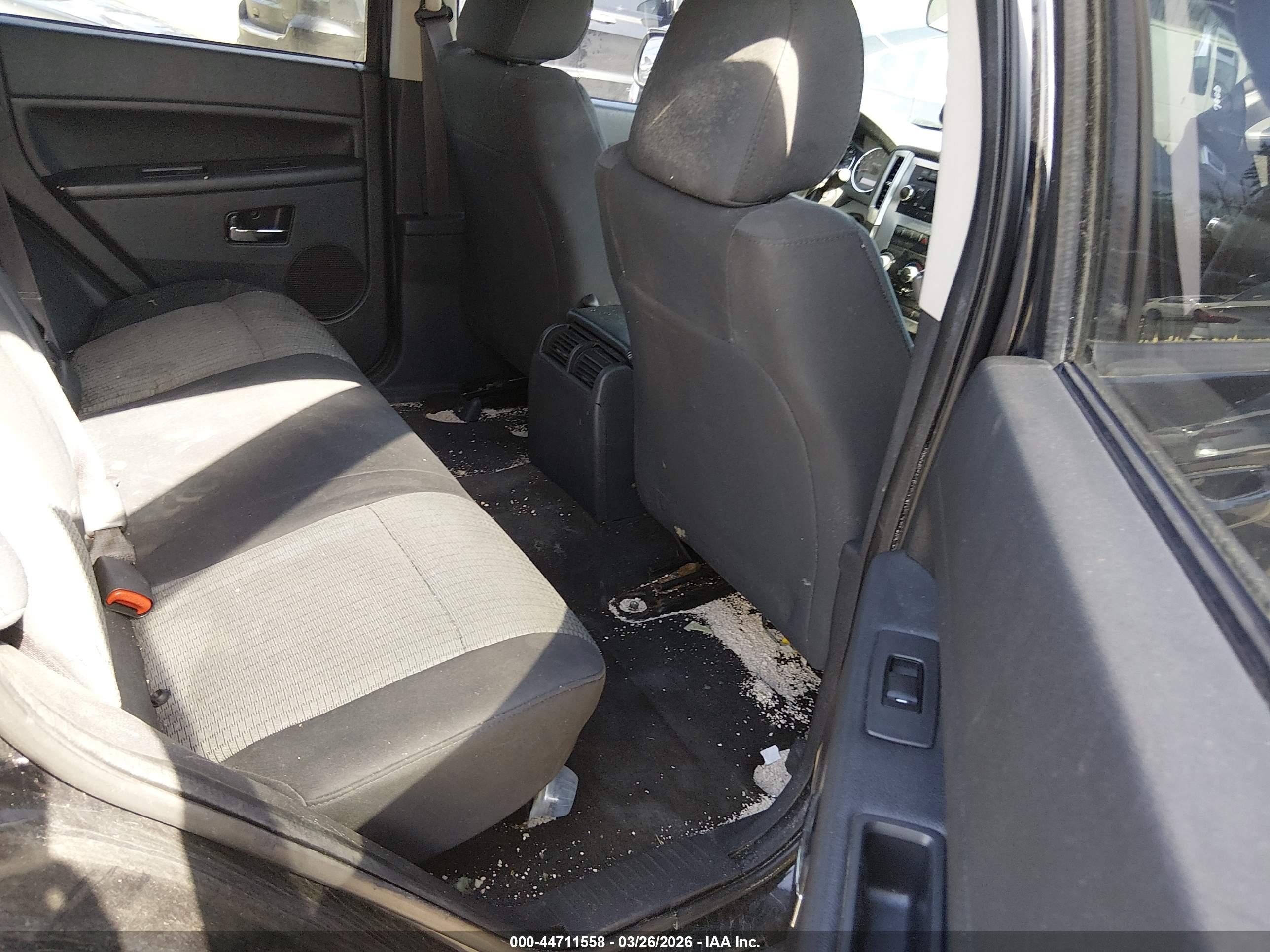 JEEP GRAND image 8