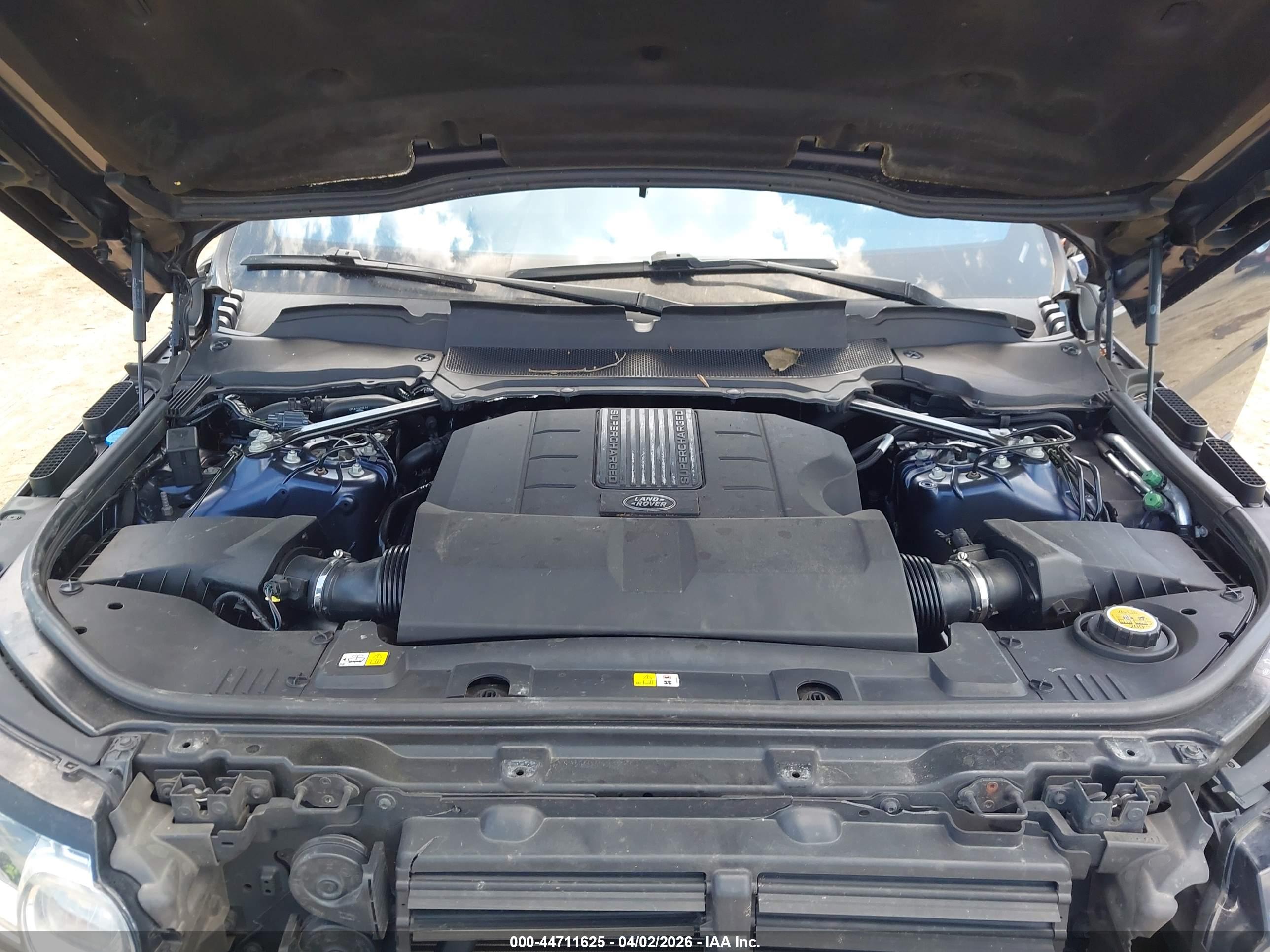 LAND ROVER image 10