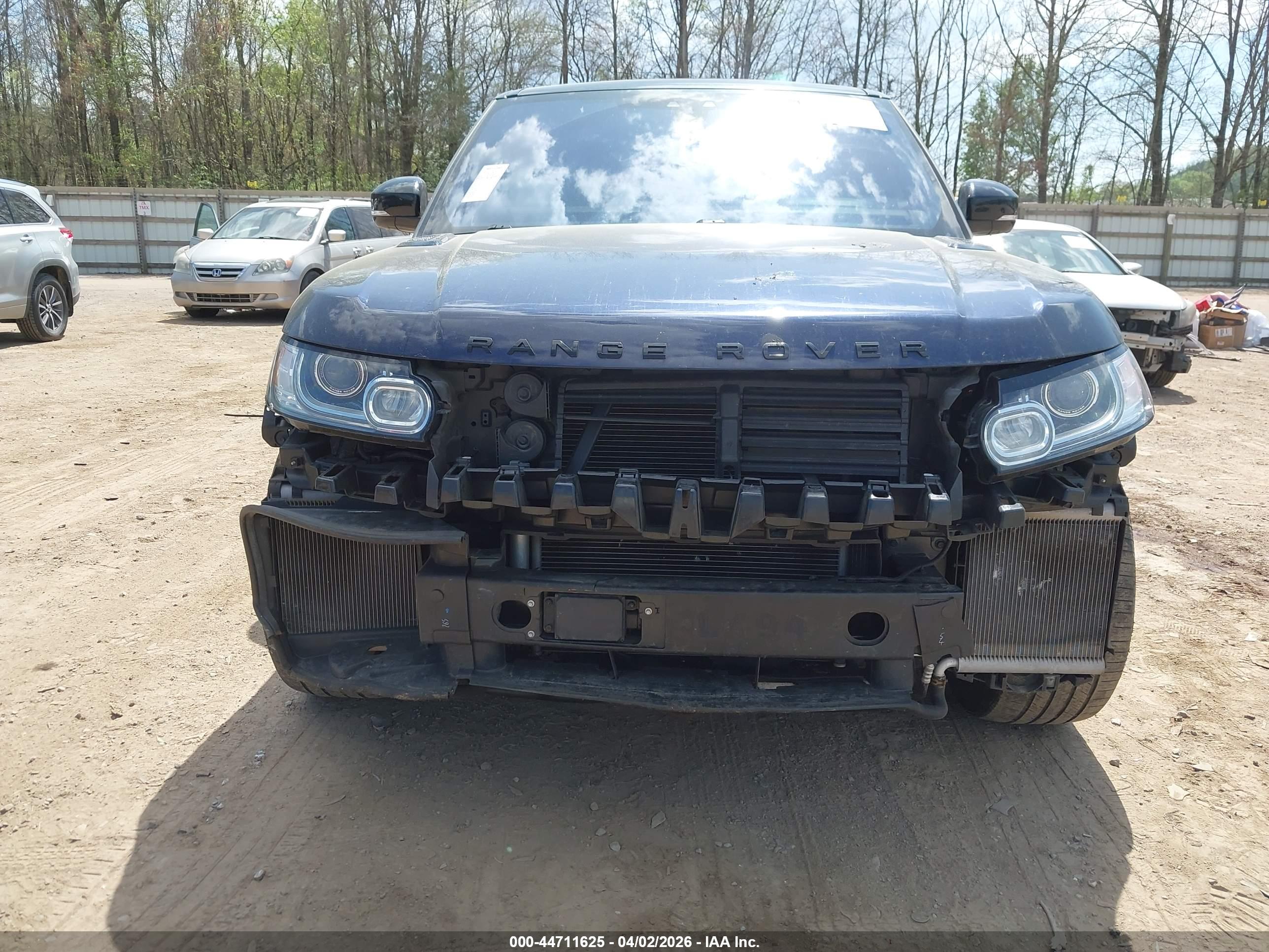 LAND ROVER image 6