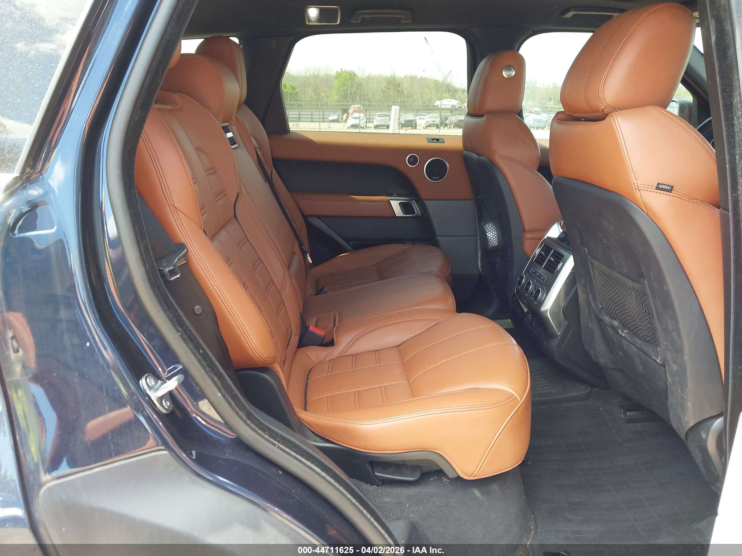 LAND ROVER image 8