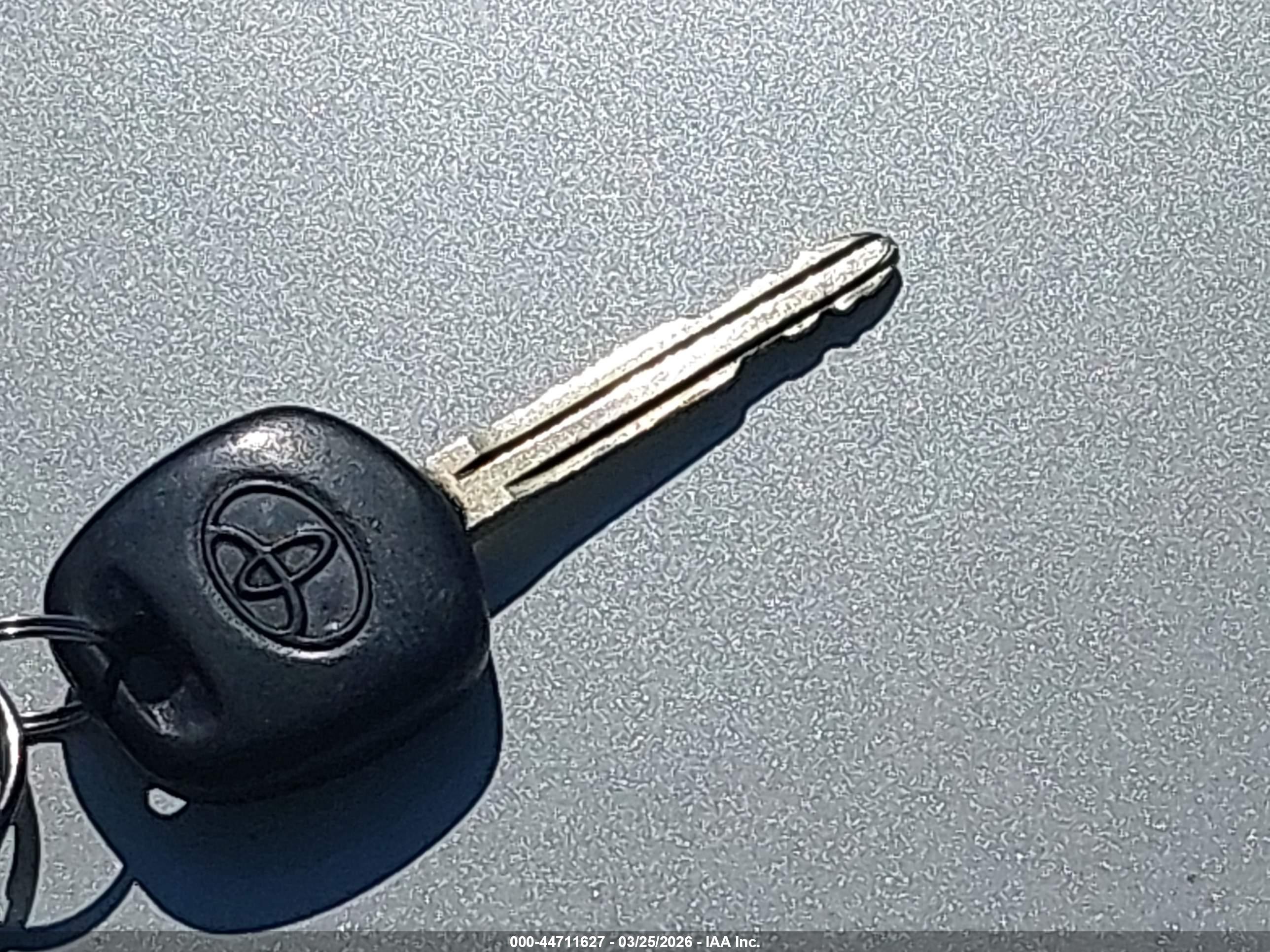 TOYOTA COROLLA image 11