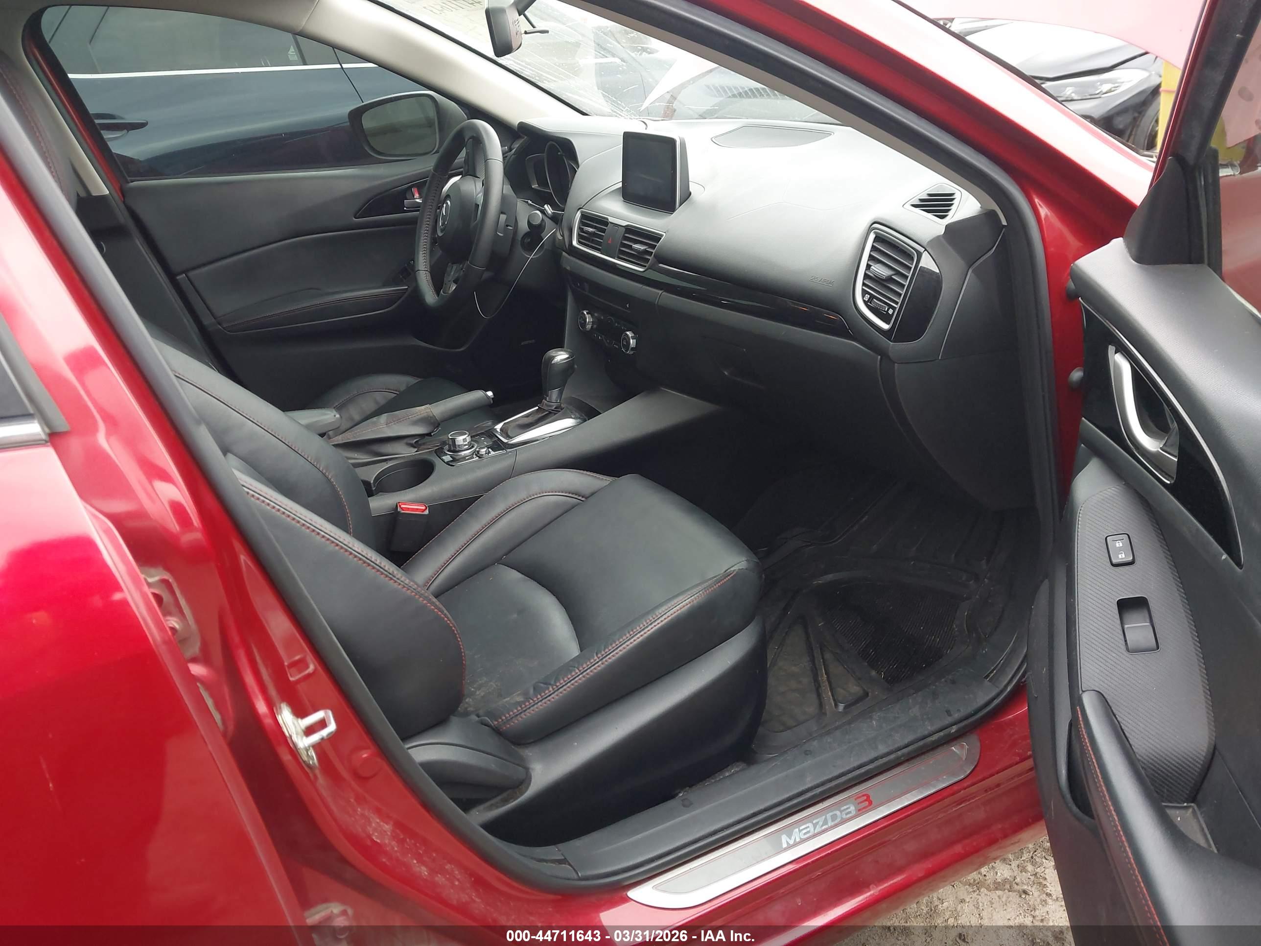 MAZDA MAZDA3 image 5