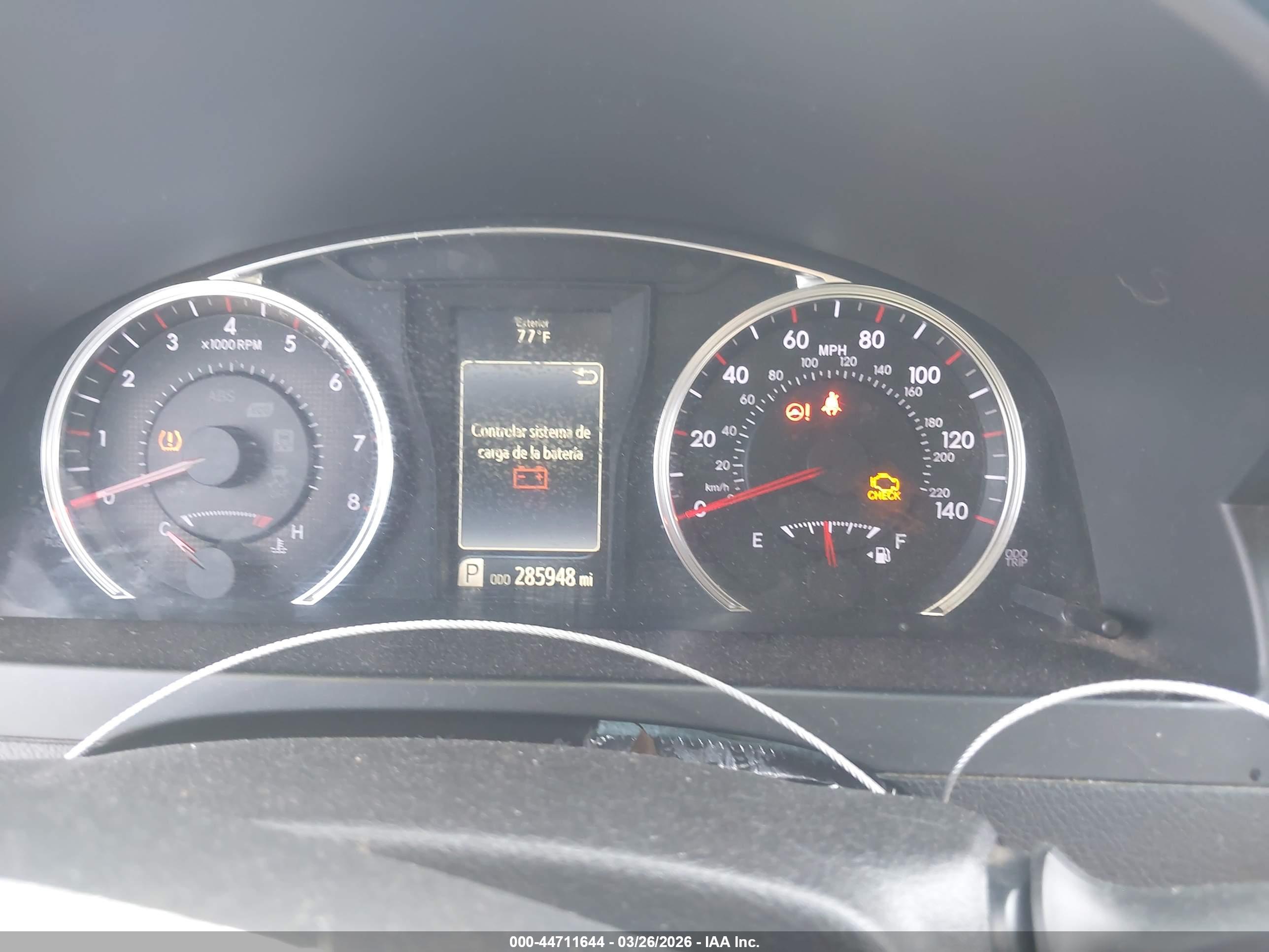 TOYOTA CAMRY image 7