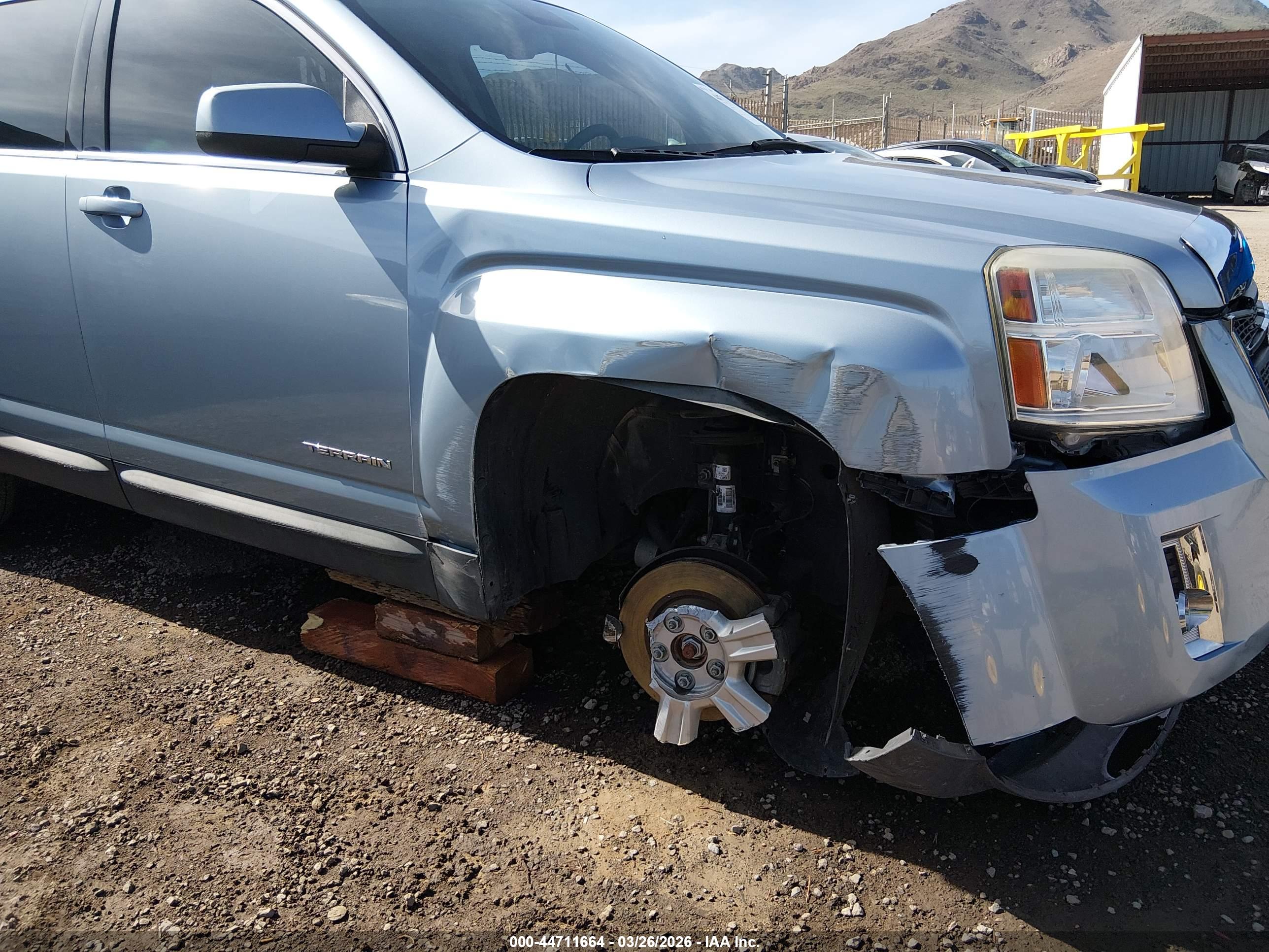 GMC TERRAIN image 6