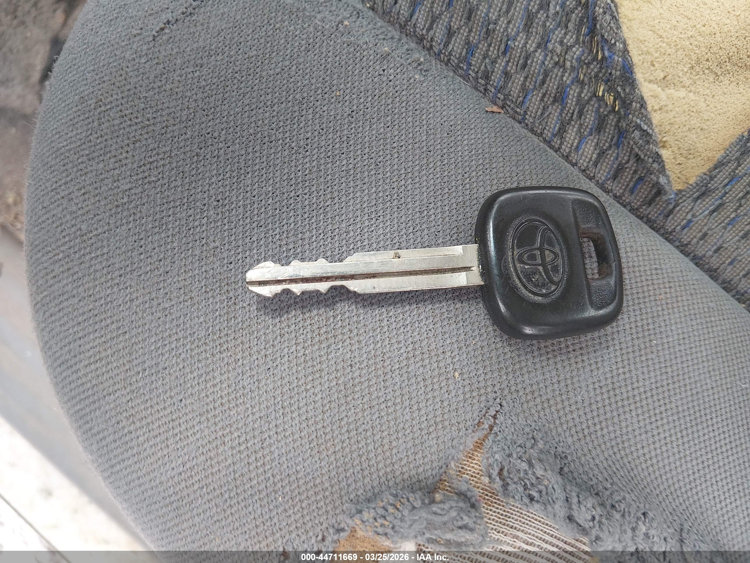 TOYOTA TACOMA image 11