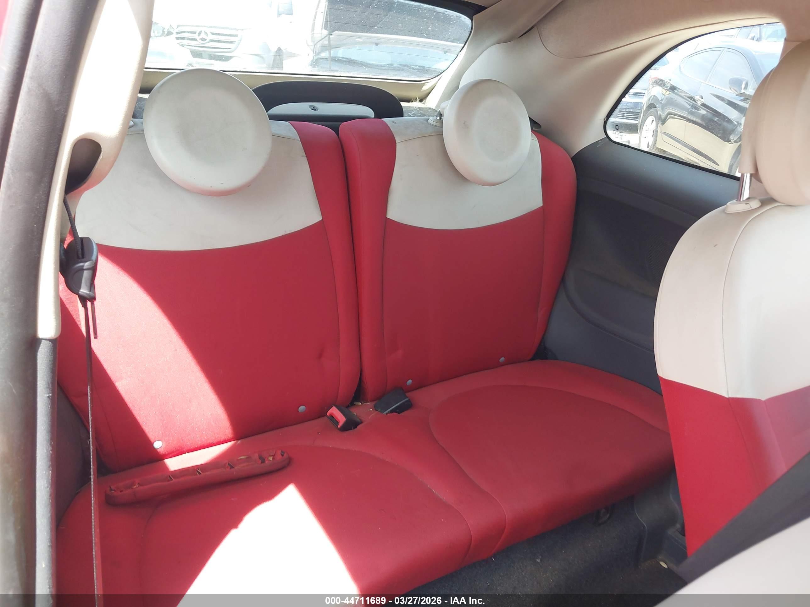 FIAT 500C image 8