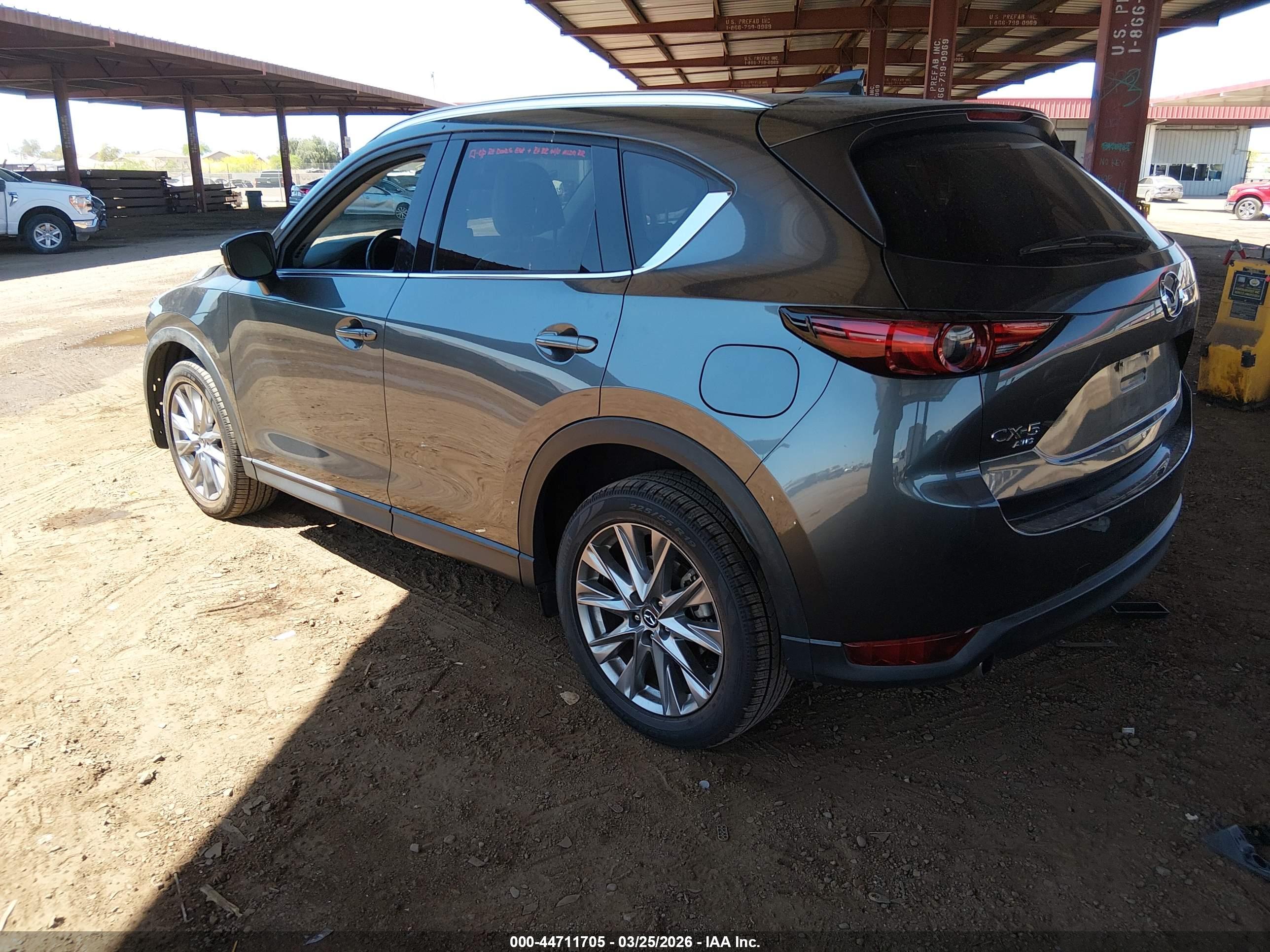 MAZDA CX-5 image 3