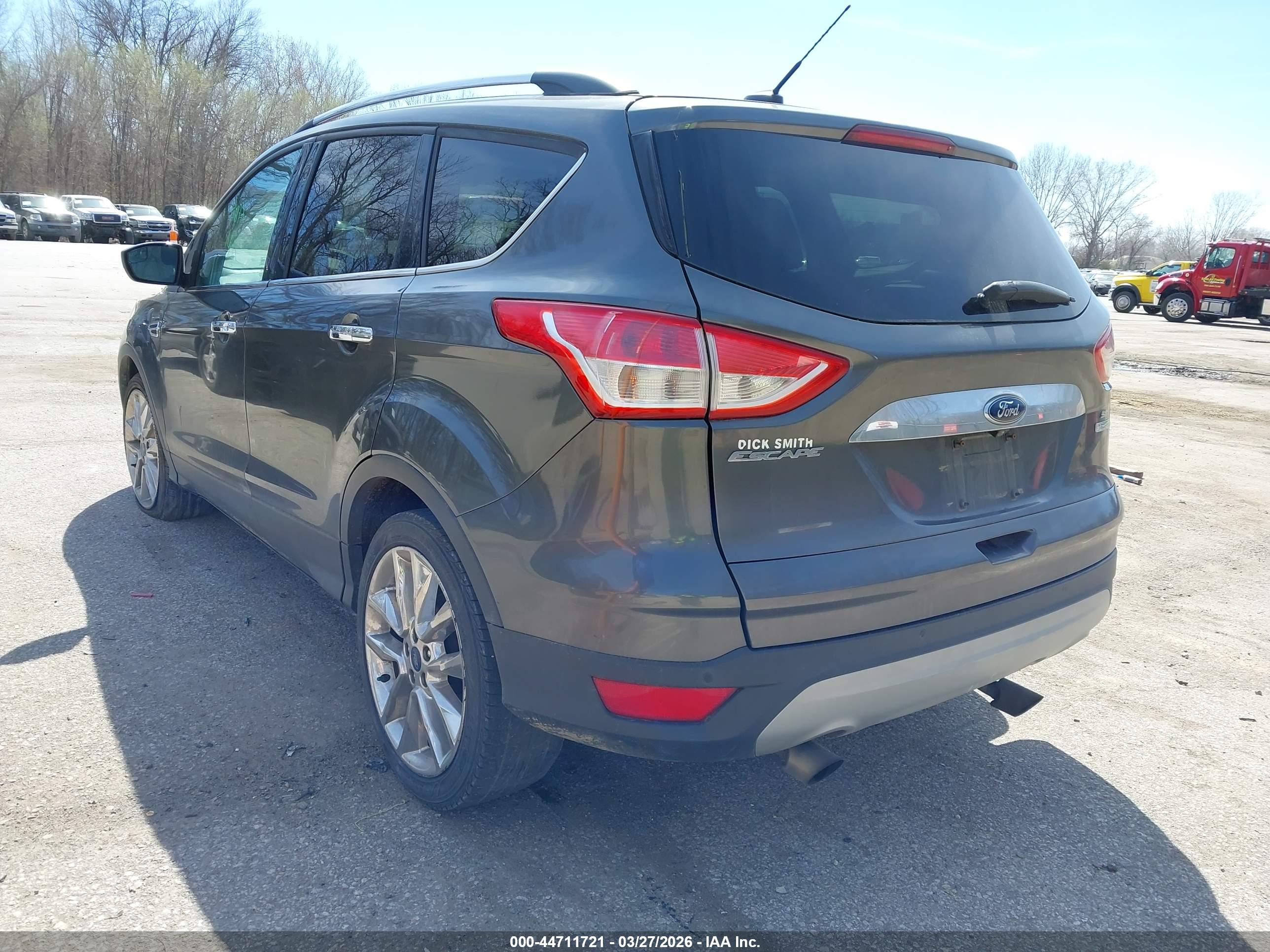 FORD ESCAPE image 3