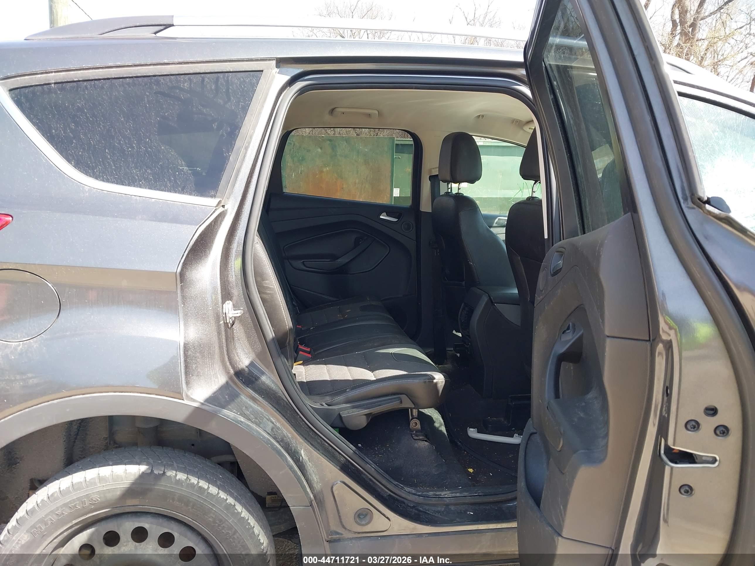 FORD ESCAPE image 8
