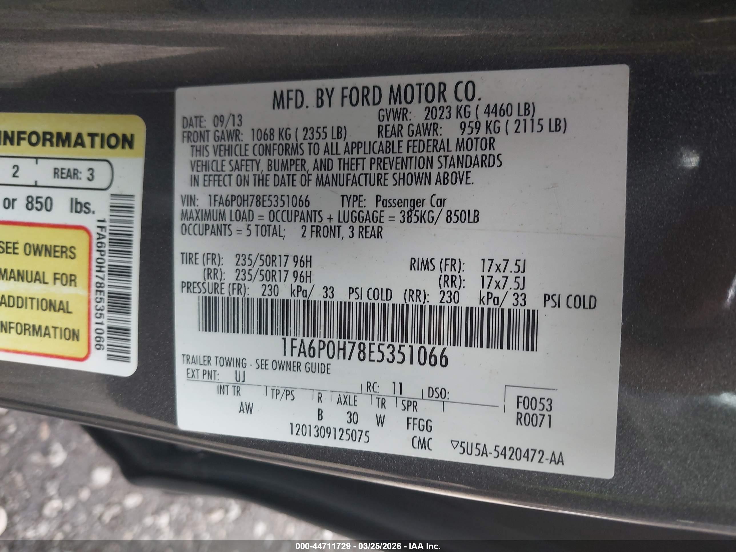FORD FUSION image 9
