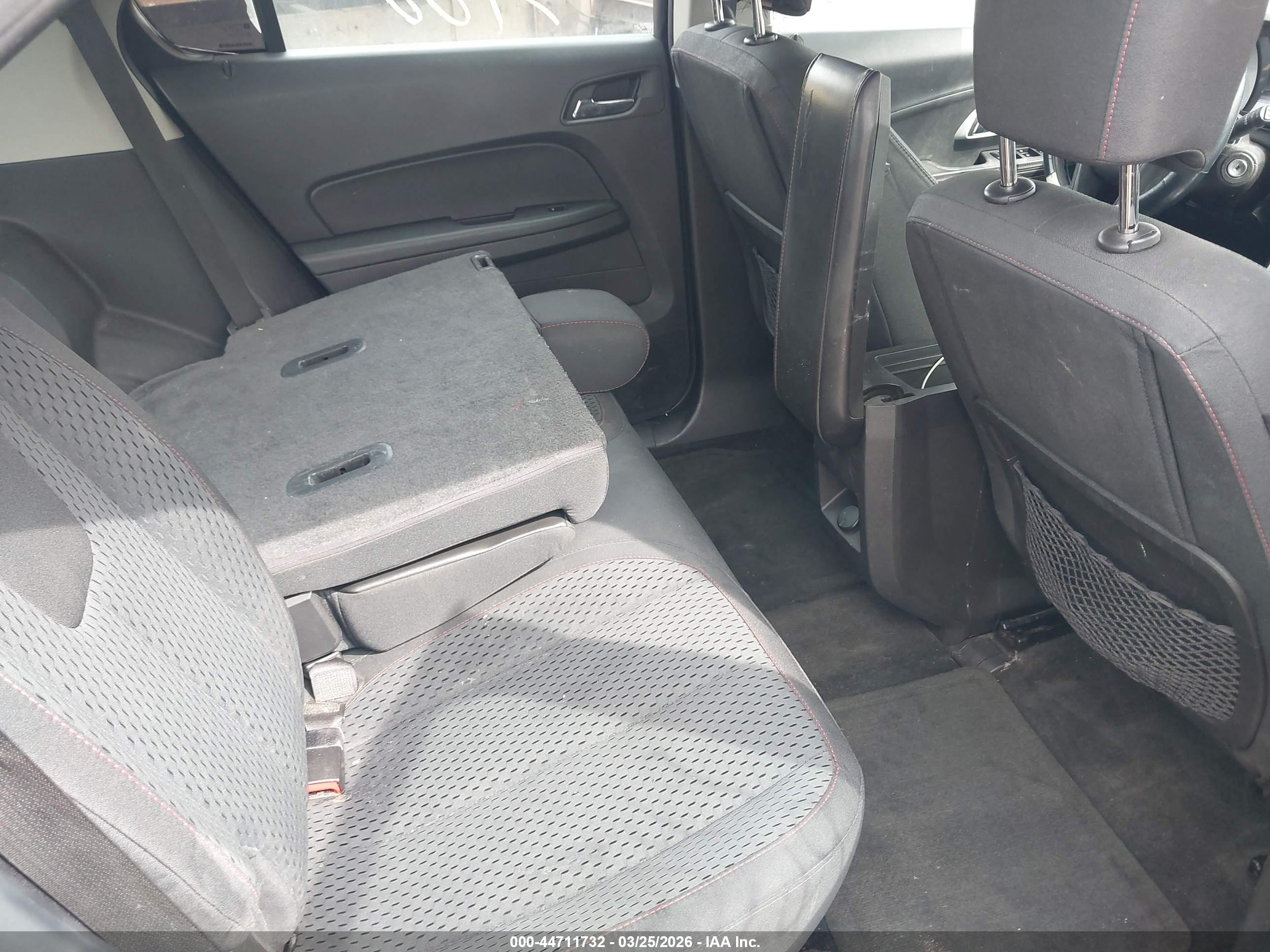 CHEVROLET EQUINOX image 8