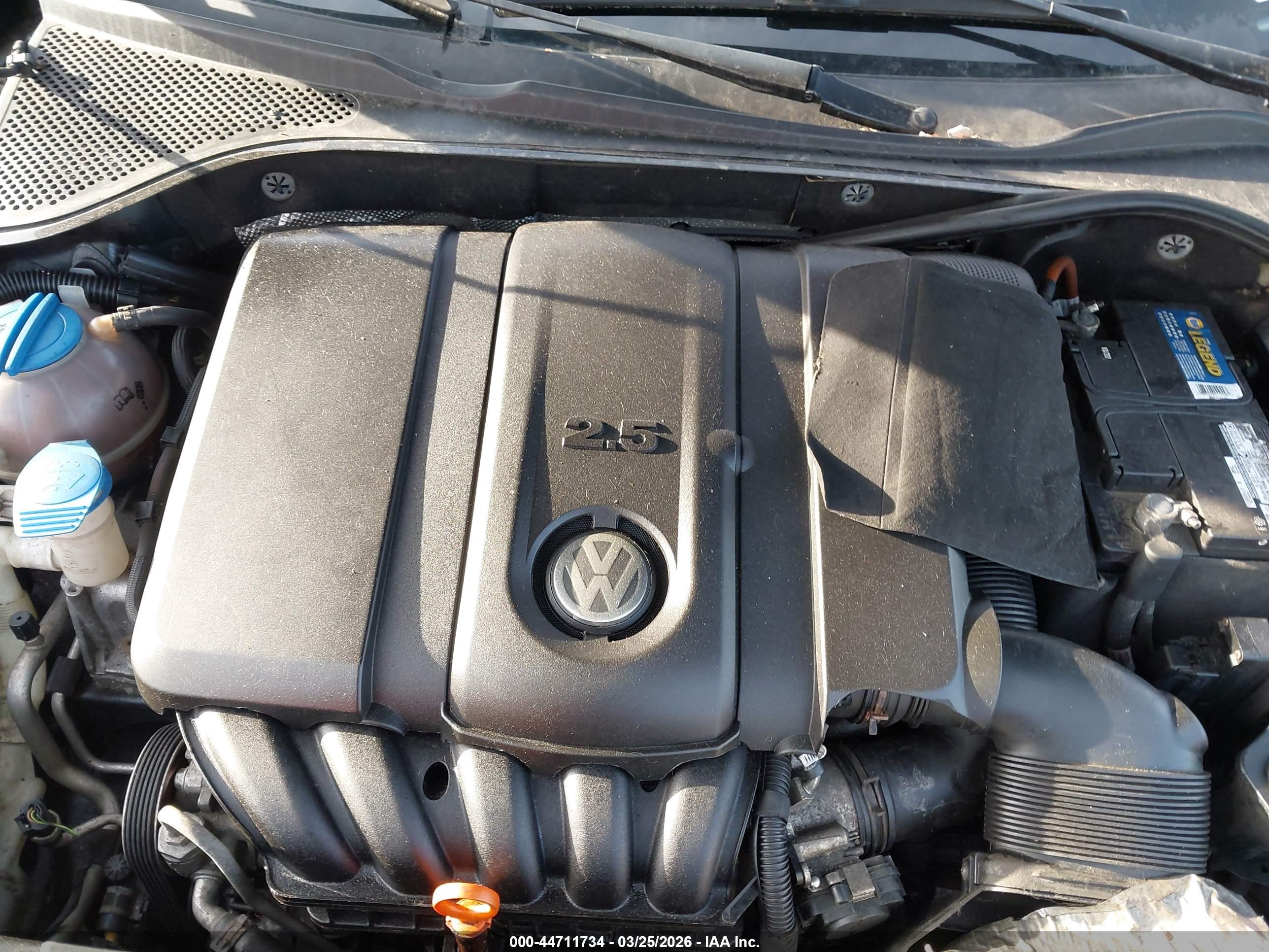 VOLKSWAGEN PASSAT image 10