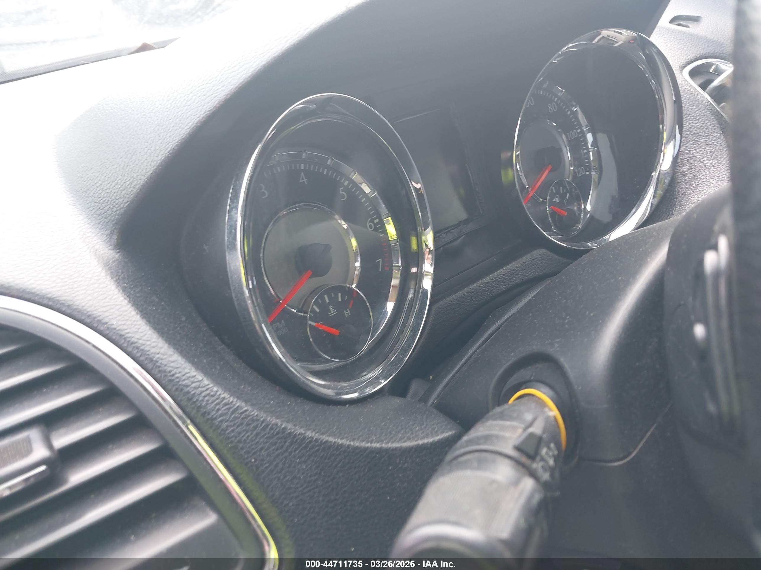CHRYSLER TOWN image 7