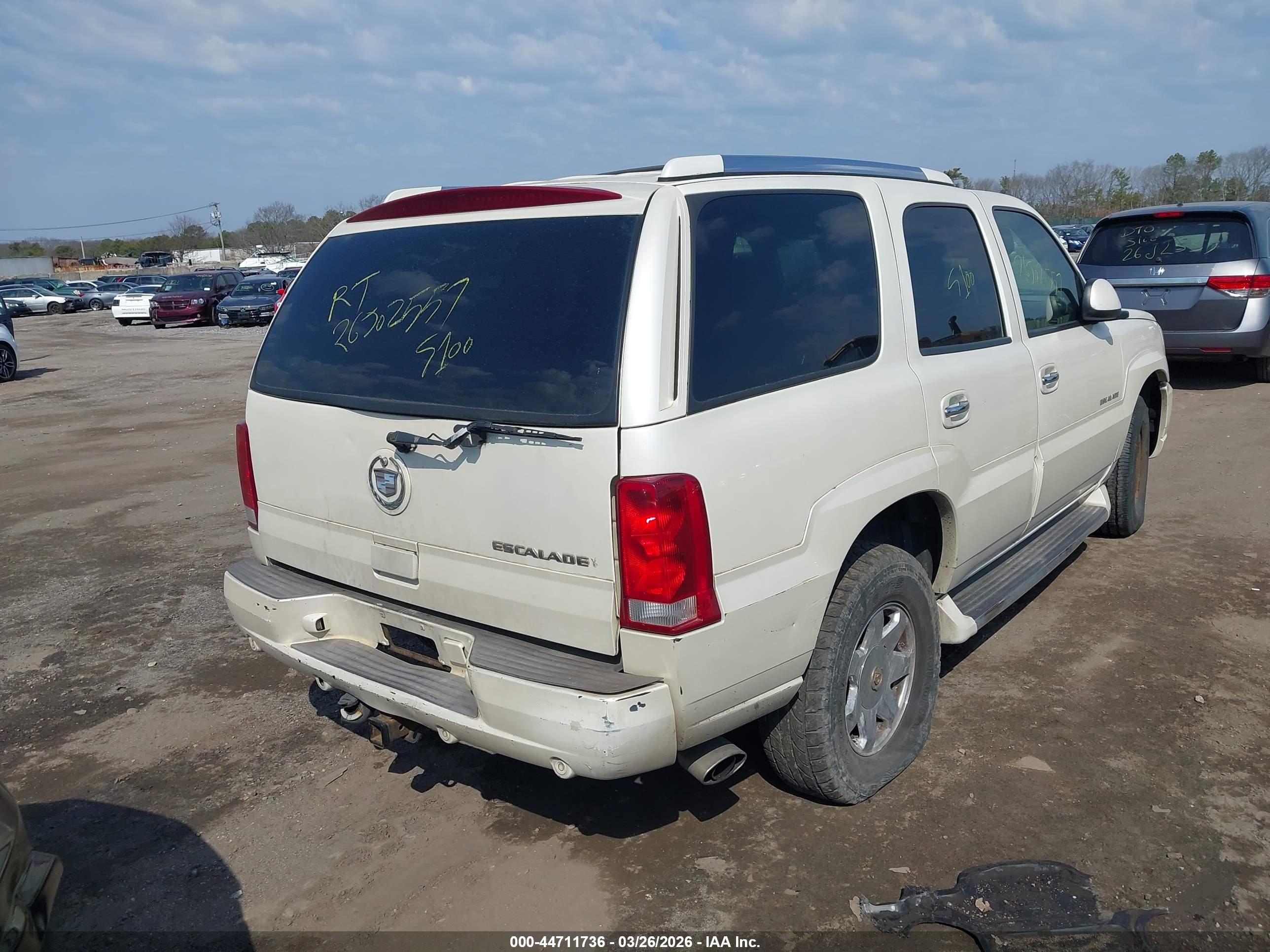 CADILLAC ESCALADE image 4