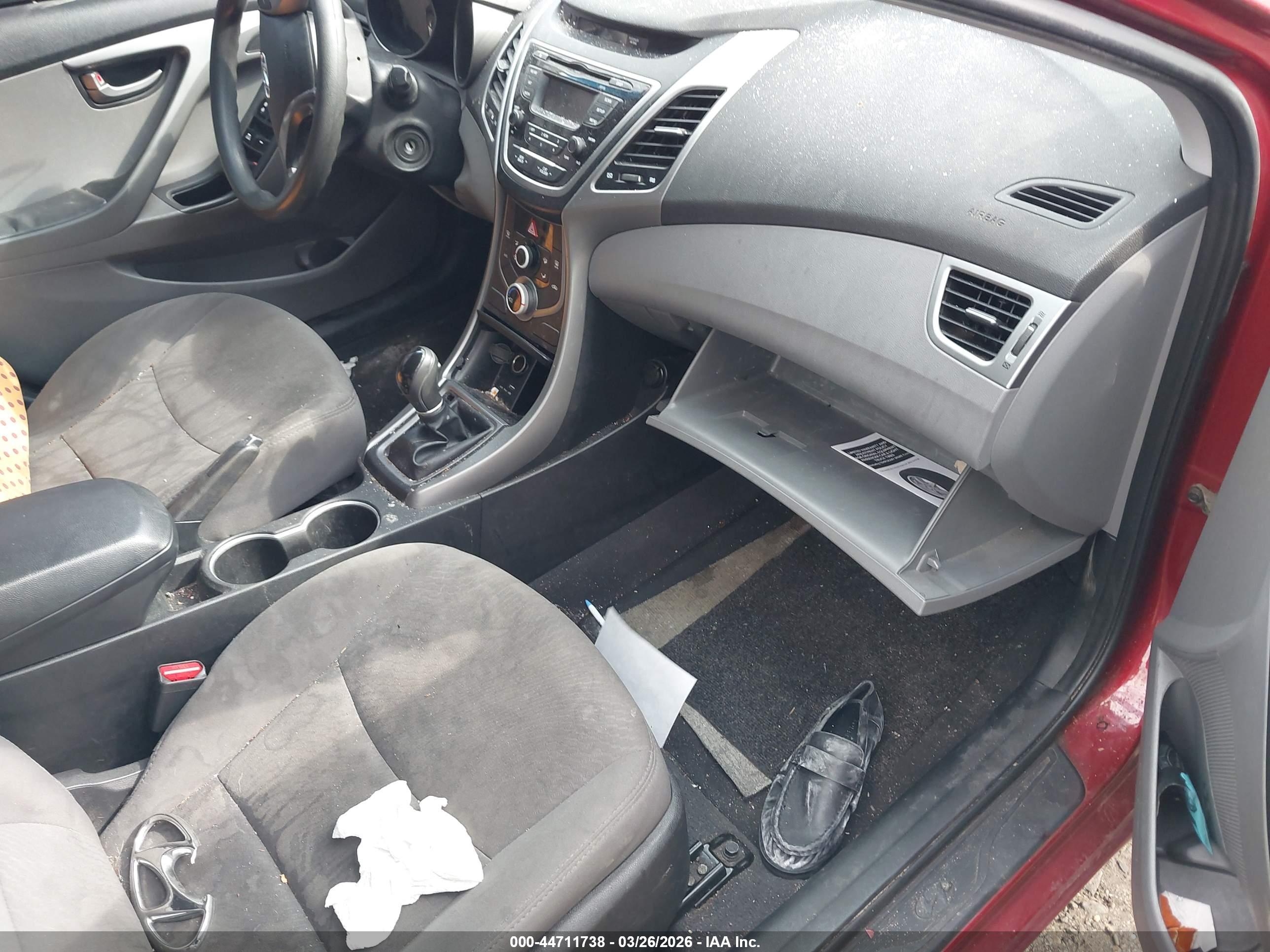 HYUNDAI ELANTRA image 5