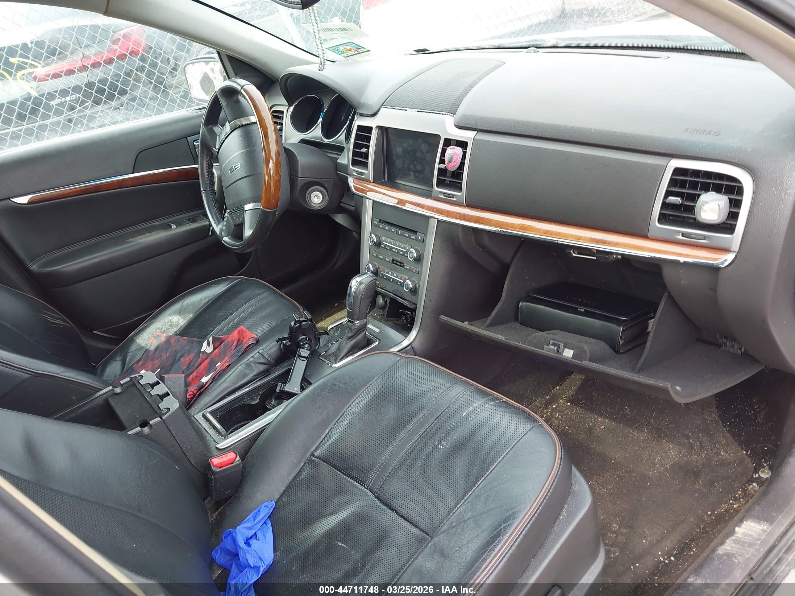 LINCOLN MKZ image 5