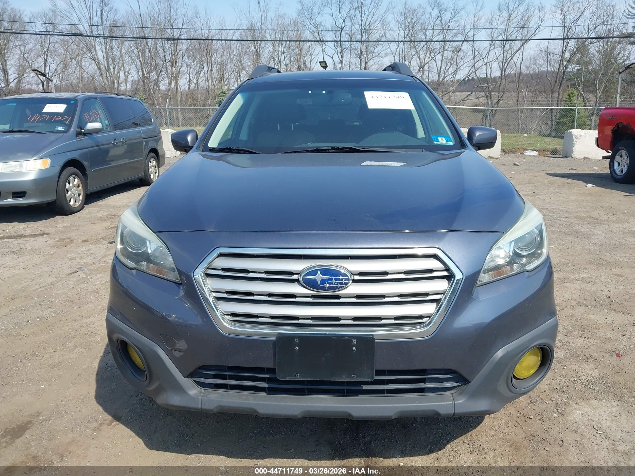 SUBARU OUTBACK image 6