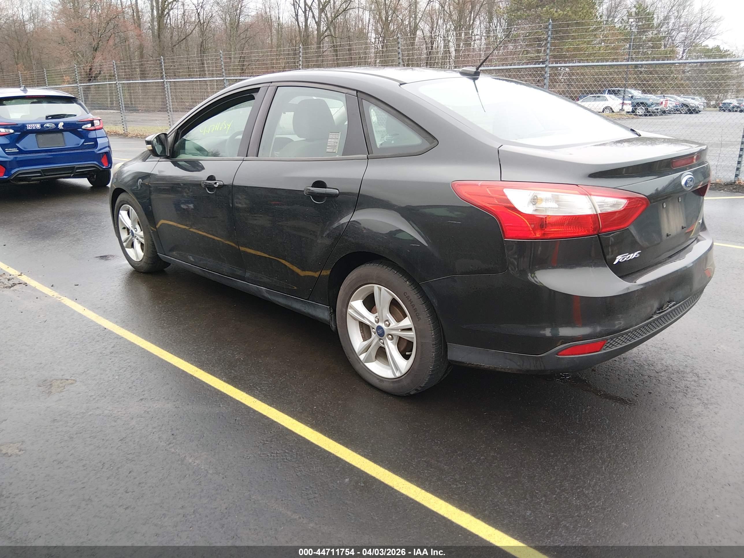 FORD FOCUS image 3