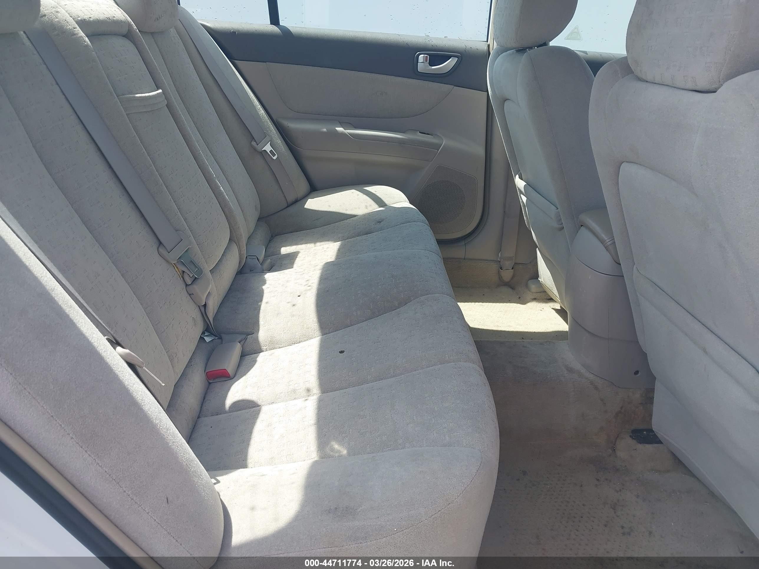 HYUNDAI SONATA image 8