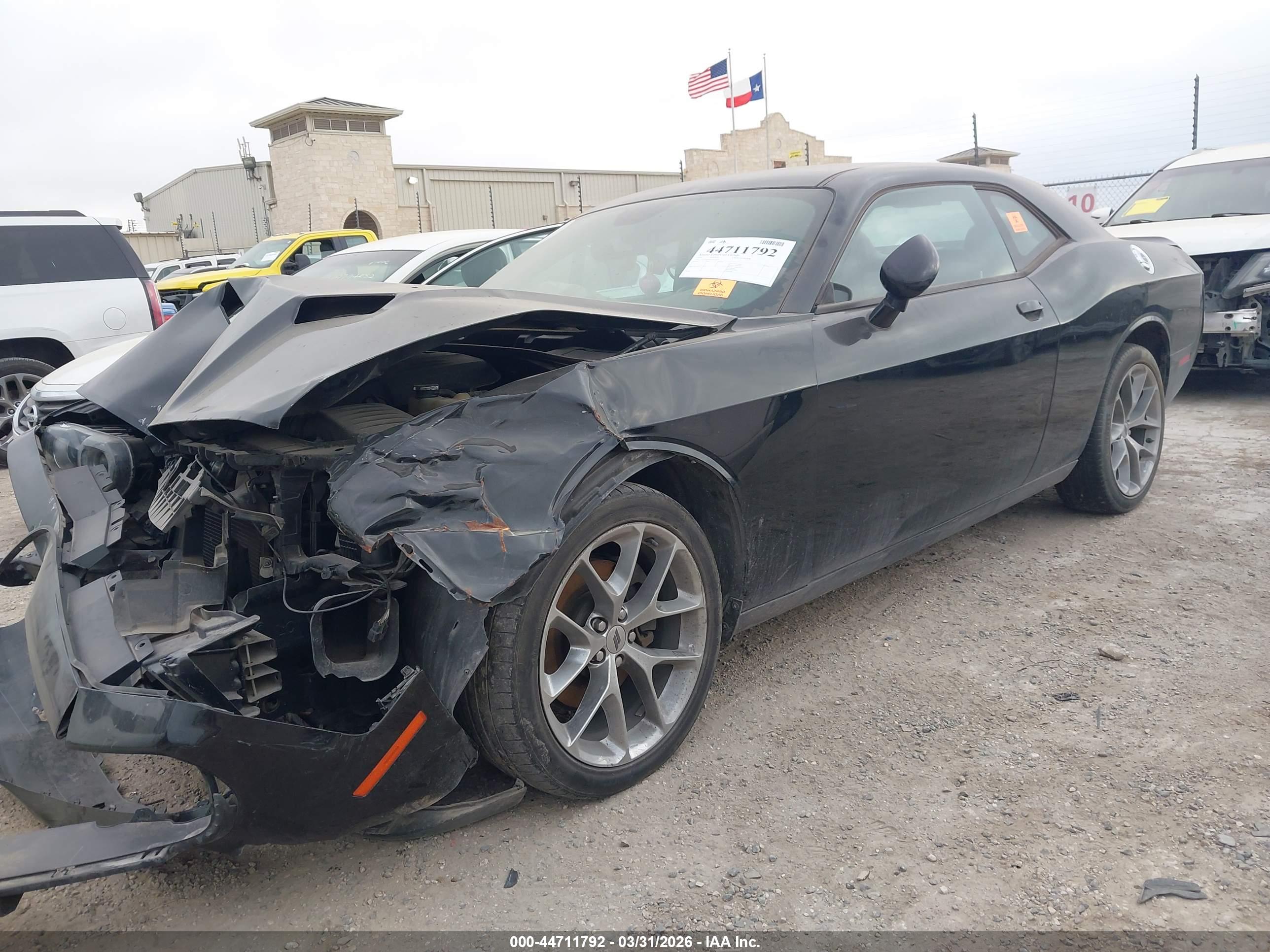 DODGE CHALLENGER image 2