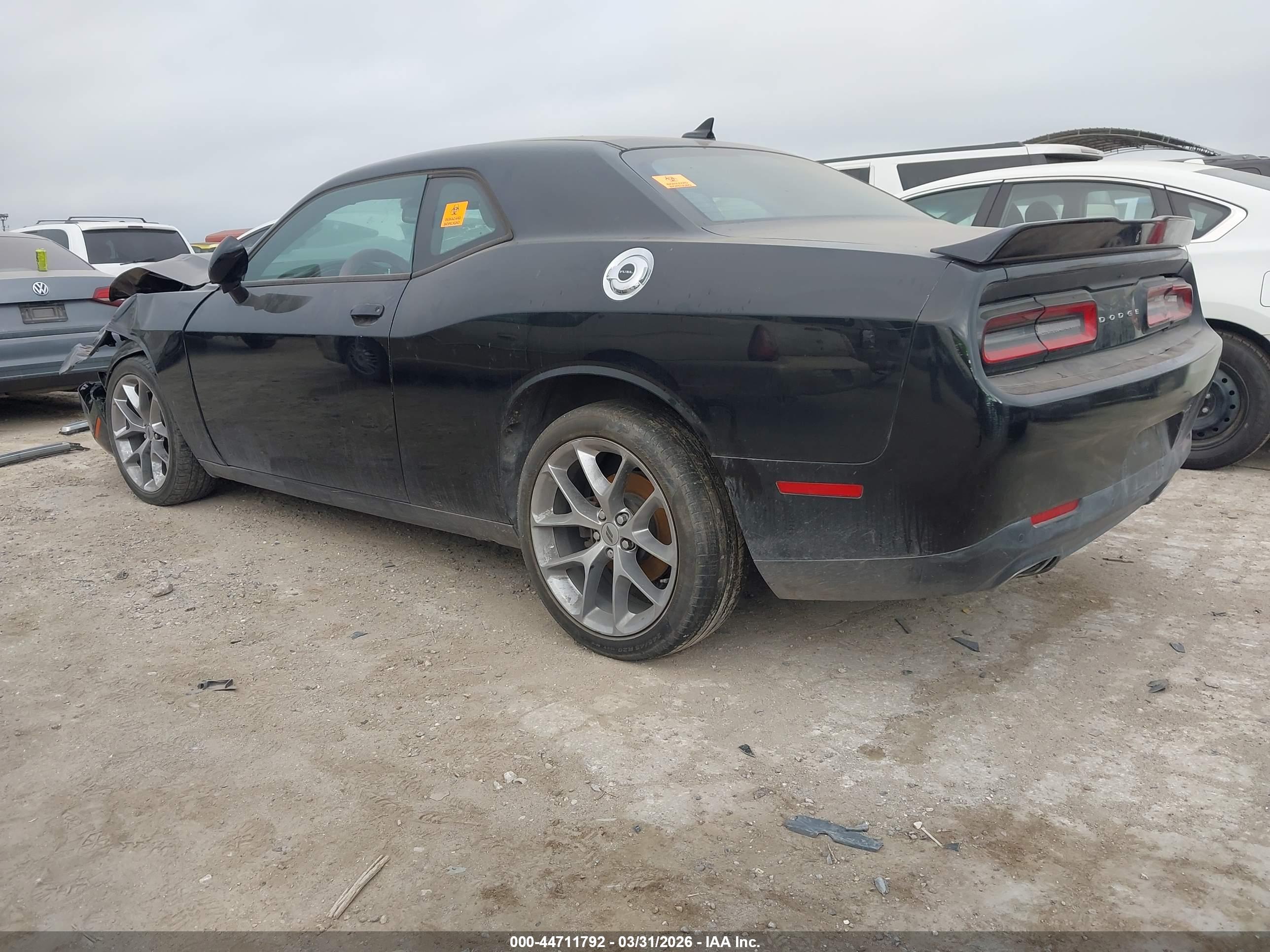 DODGE CHALLENGER image 3