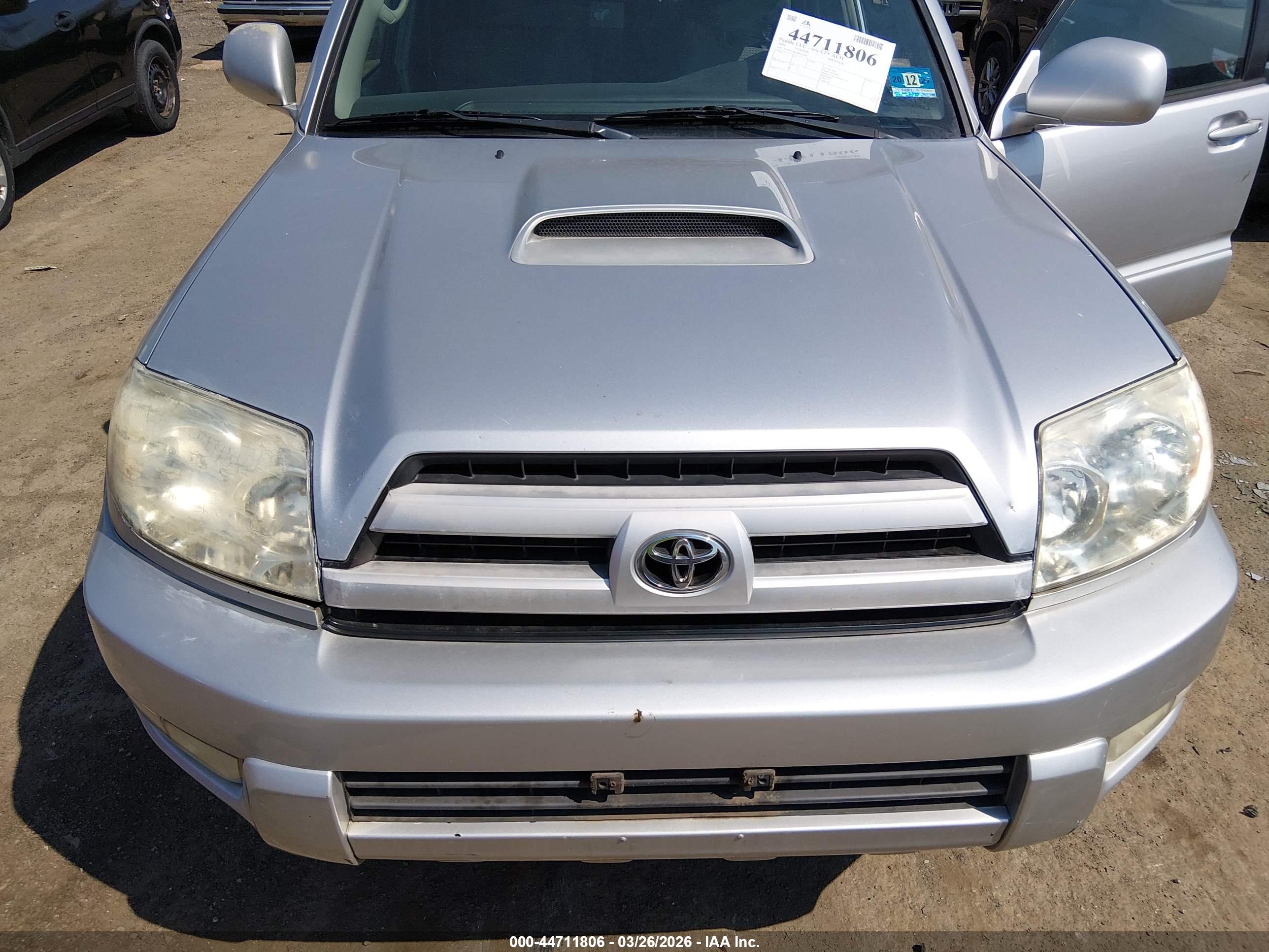 TOYOTA 4RUNNER image 6